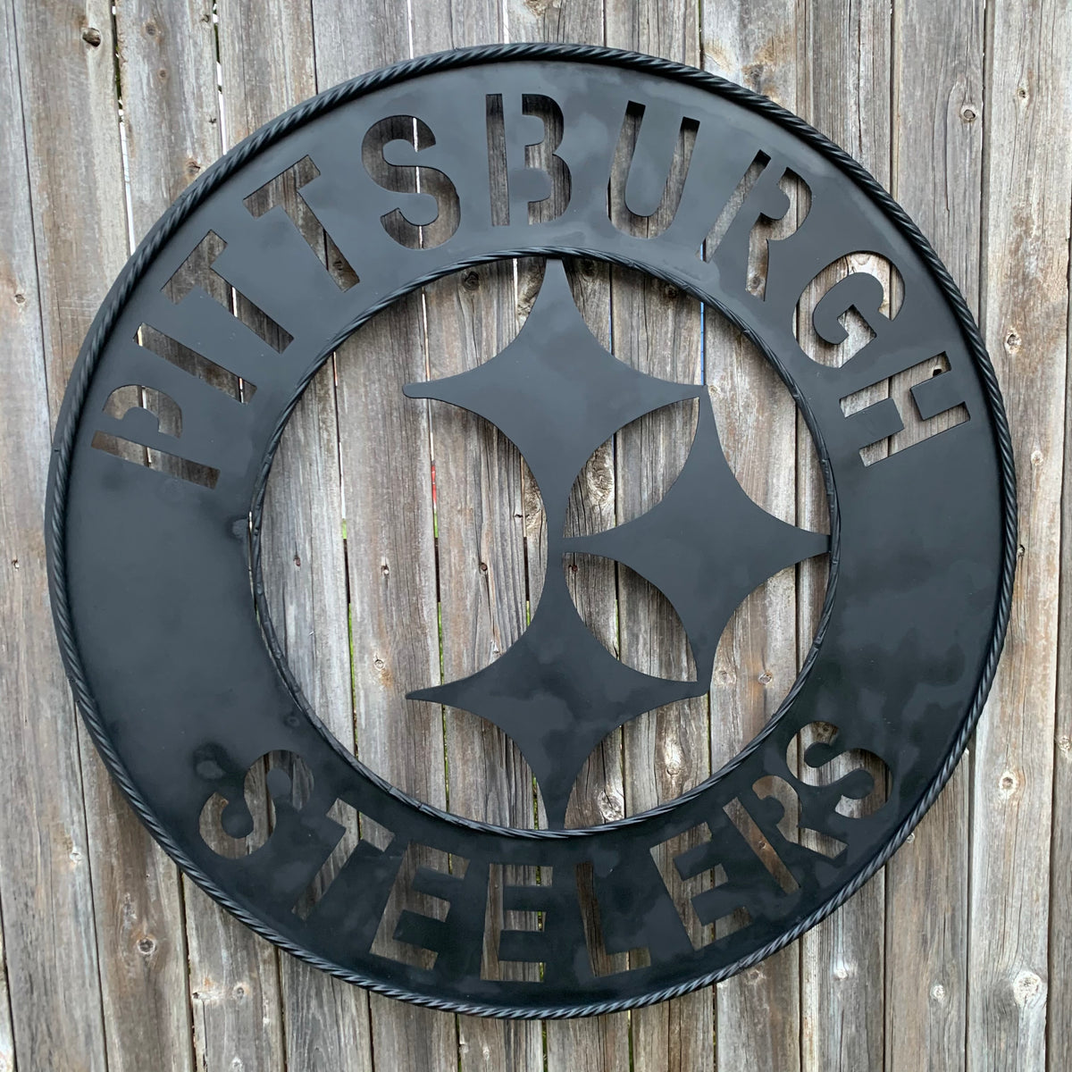PITTSBURGH BLACK METAL DISC CUSTOM VINTAGE CRAFT TEAM SPORTS SIGN HANDMADE