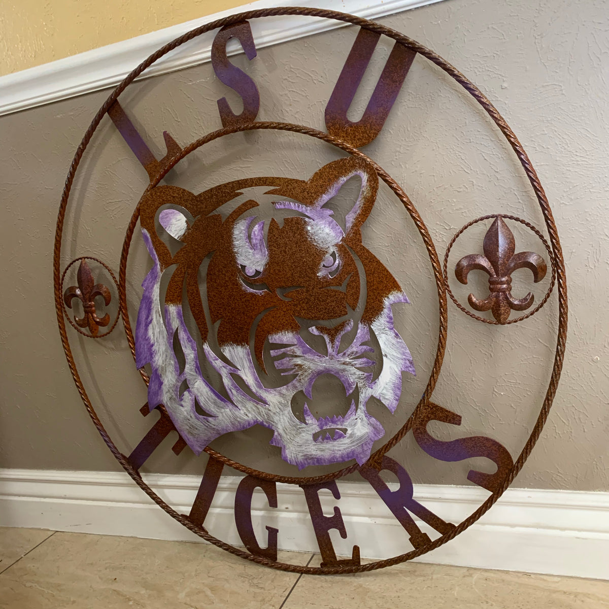 LSU TIGERS PURPLE WHITE CUSTOM METAL VINTAGE CRAFT SIGN TEAM WALL ART WESTERN HOME DECOR HANDMADE