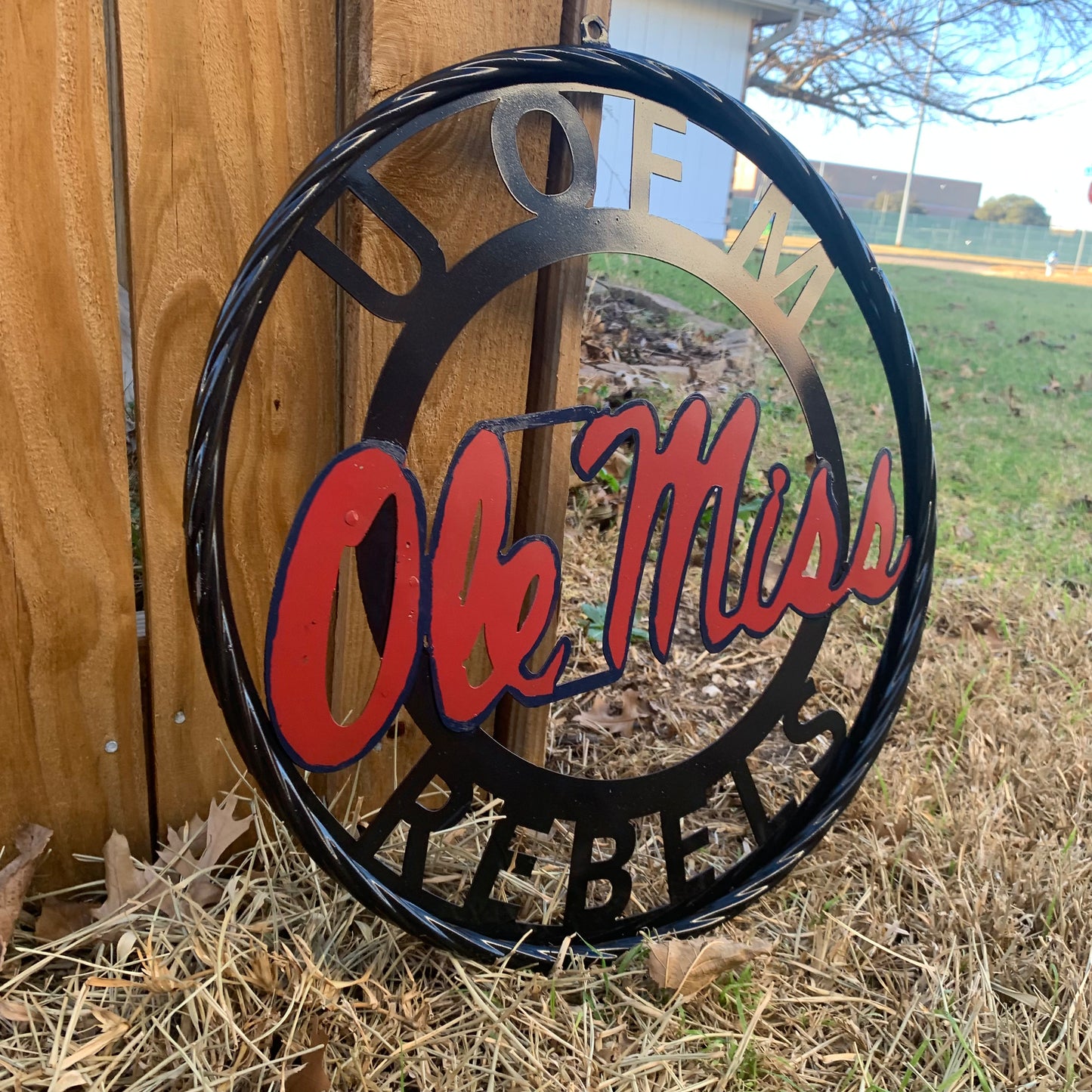 OLE MISS REBELS MISSISSIPPI CUSTOM METAL VINTAGE CRAFT TEAM SIGN WESTERN HOME DECOR HANDMADE