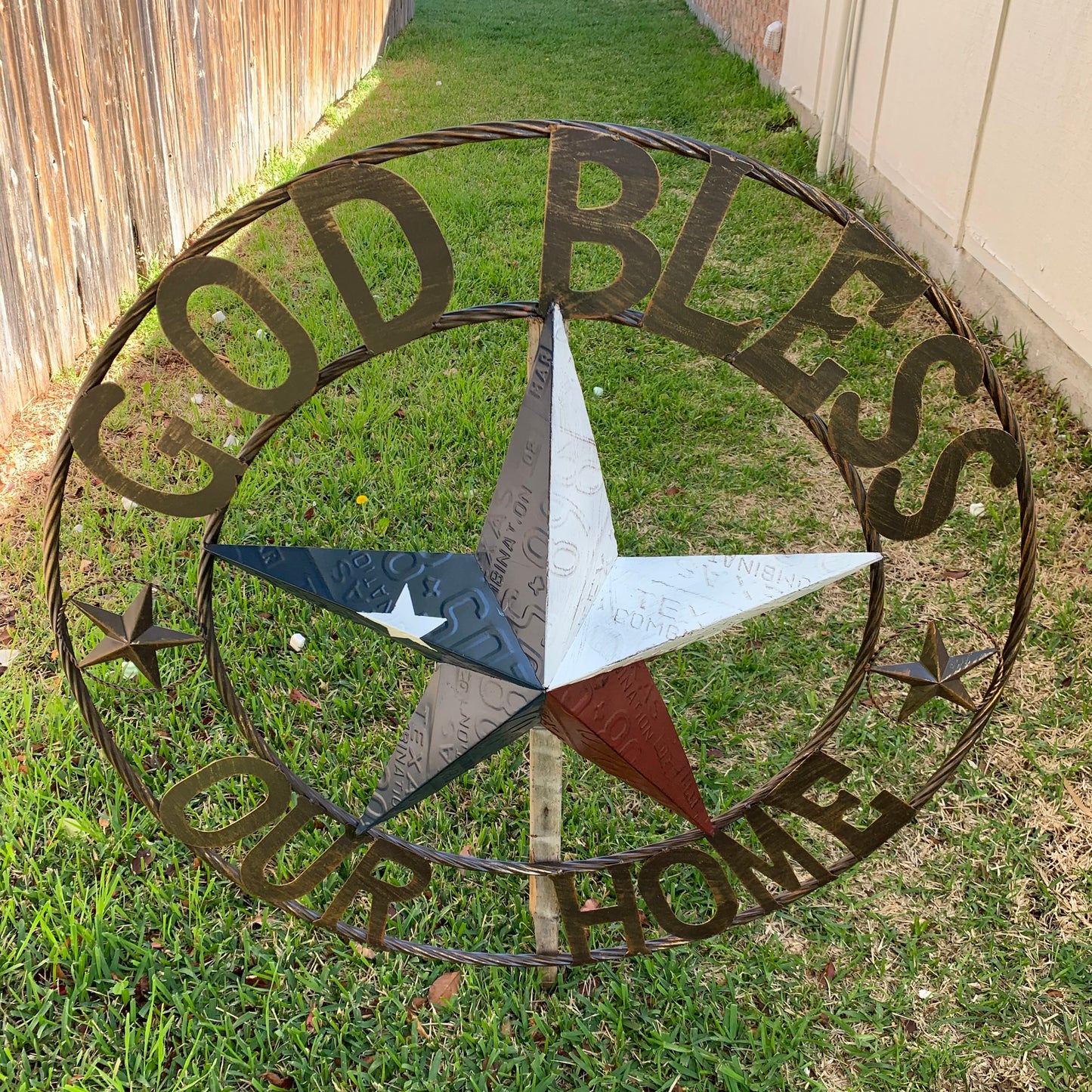 GOD BLESS OUR HOME LICENSE PLATE BARN METAL STAR ROPE RING WALL ART WESTERN HOME DECOR RED WHITE BLUE HANDMADE #EH12927