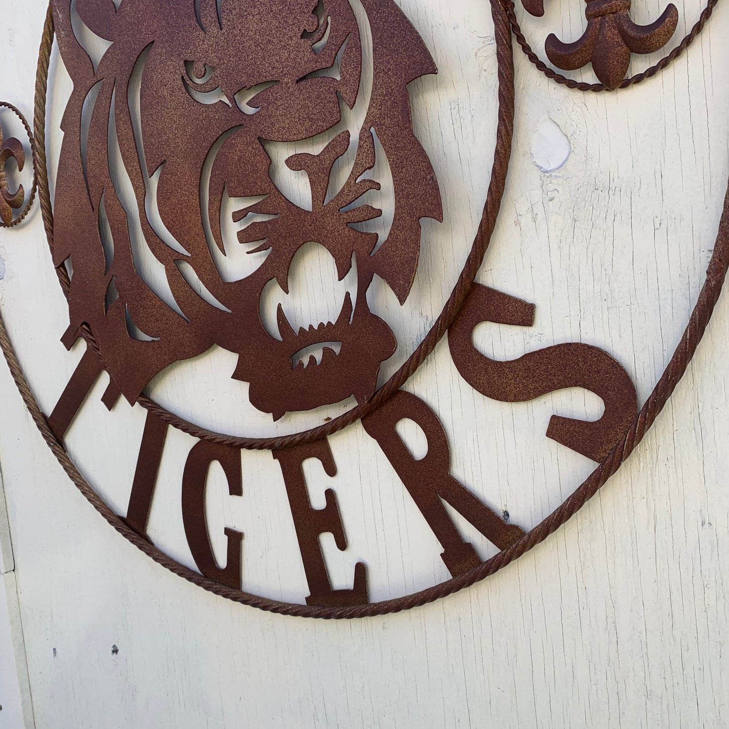 LSU TIGERS METAL CUSTOM VINTAGE CRAFT ART SIGN  WESTERN HOME DECOR 12,18",24",32",36"