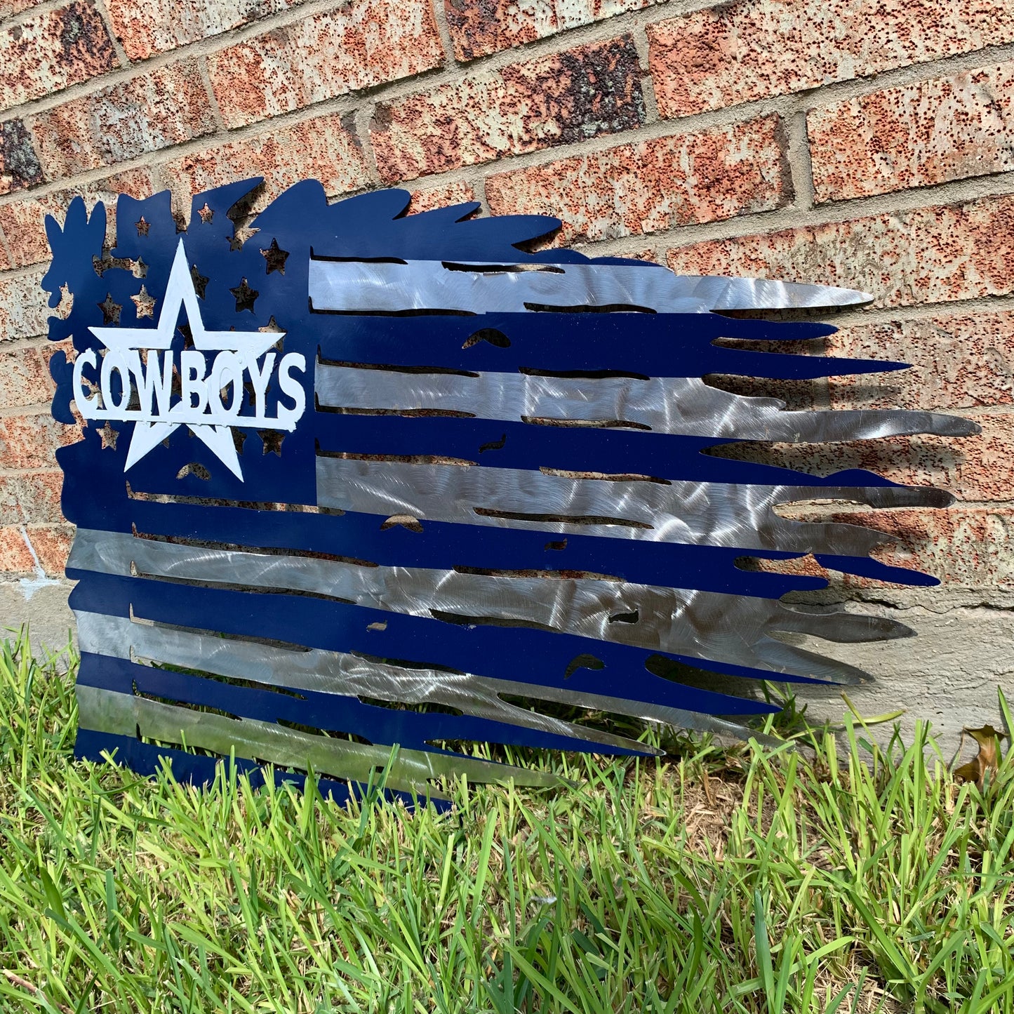 DALLAS COWBOYS METAL TATTERED FLAG NAVY BLUE, WHITE & SILVER CUSTOM VINTAGE CRAFT TEAM SIGN HANDMADE USA #EH11991