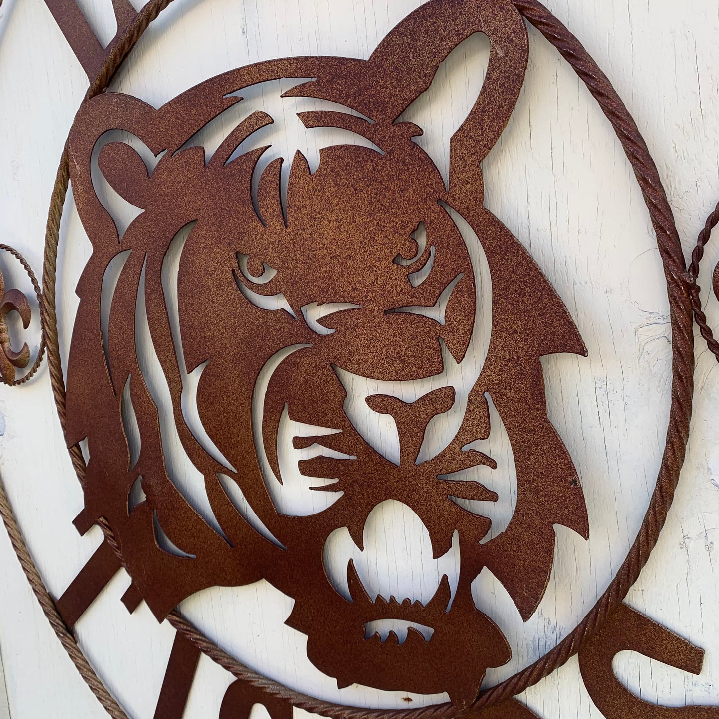 LSU TIGERS METAL CUSTOM VINTAGE CRAFT ART SIGN  WESTERN HOME DECOR 12,18",24",32",36"