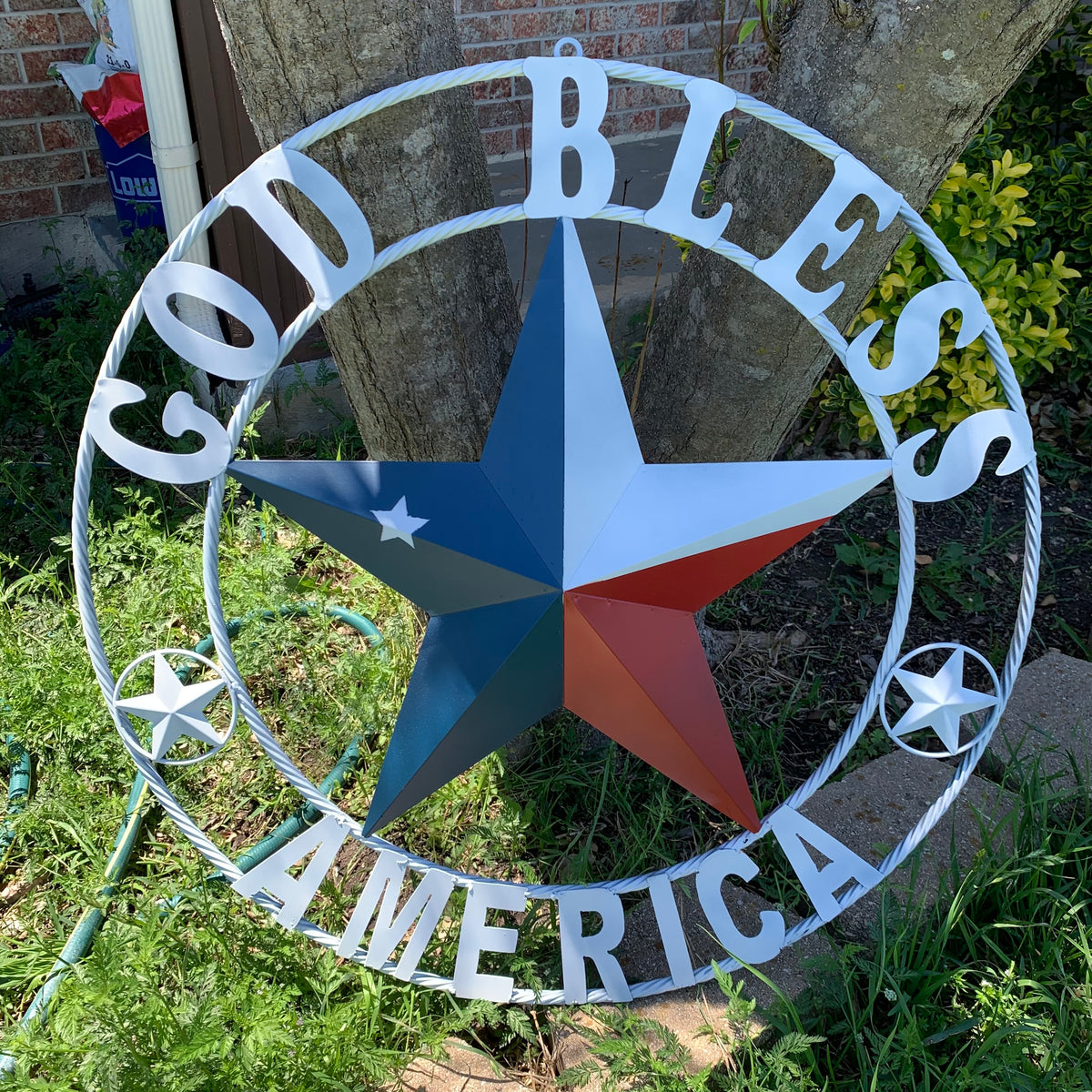 GOD BLESS AMERICA WHITE RING & RED WHITE BLUE BARN METAL STAR TWISTED RING HANDMADE NEW