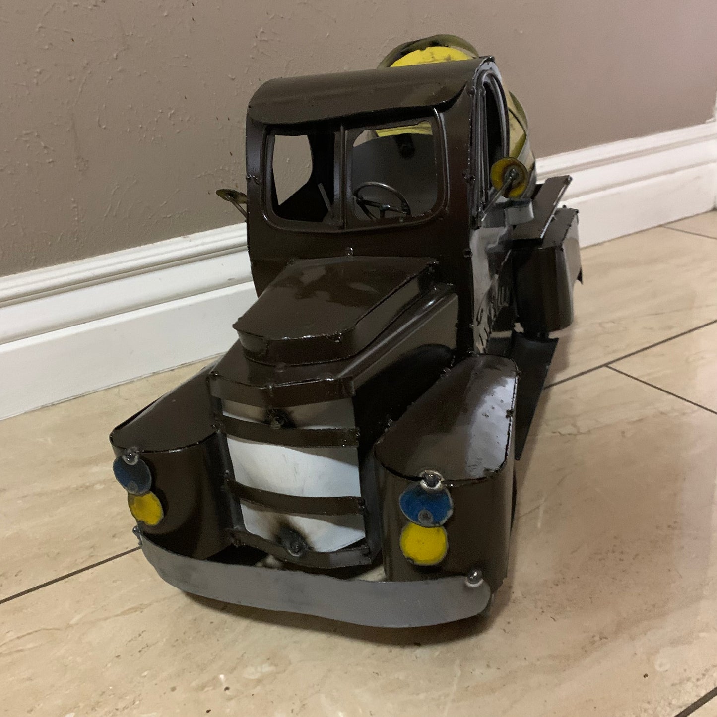 JACK DANIELS 20" PICKUP TRUCK METAL ART FIGURINE OUTDOOR & INDOOR GARDEN WESTERN HOME DECOR HANDMADE NEW 20"L x 10"W x 12" H #EH12536