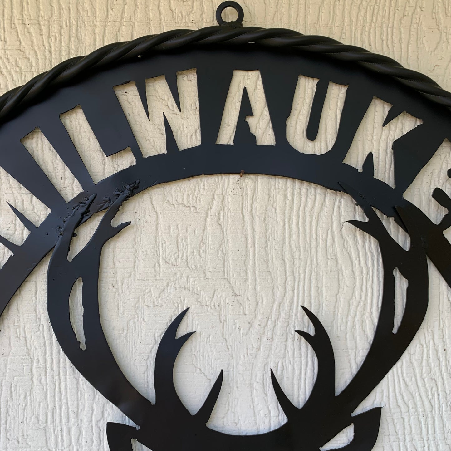 24" MILWAUKEE BUCKS BLACK METAL WIDE BAND DISC STYLE METAL CUSTOM VINTAGE CRAFT TEAM SPORTS SIGN HANDMADE