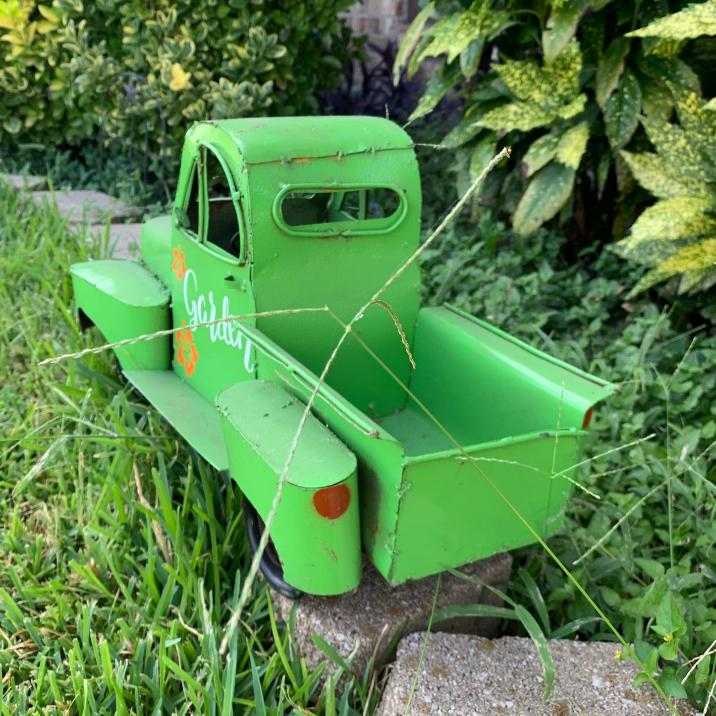 PICKUP TRUCK 20" METAL ART FIGURINE OUTDOOR & INDOOR GARDEN WESTERN HOME DECOR HANDMADE NEW: 20"L x 10"W x 12" H