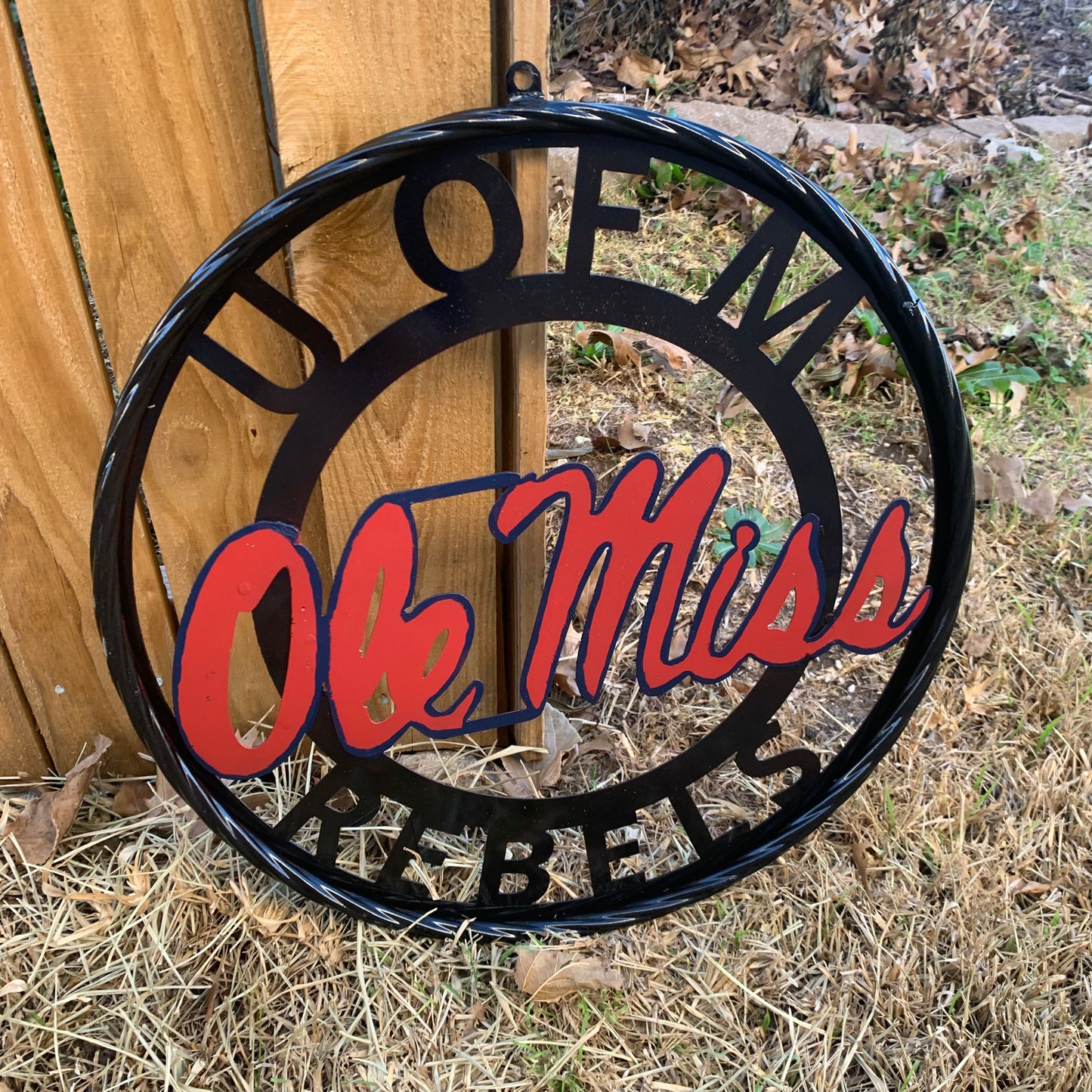 OLE MISS REBELS MISSISSIPPI CUSTOM METAL VINTAGE CRAFT TEAM SIGN WESTERN HOME DECOR HANDMADE