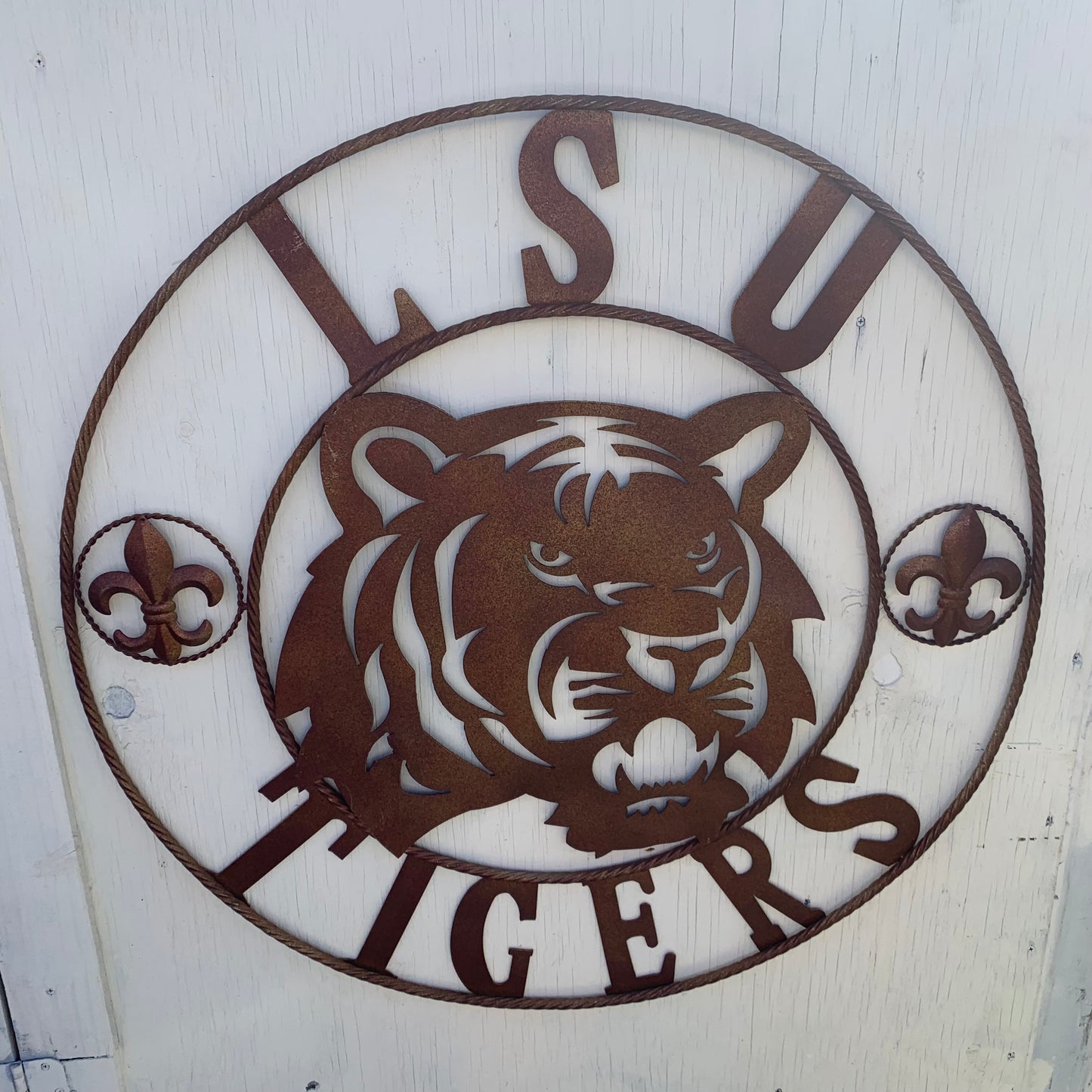 LSU TIGERS METAL CUSTOM VINTAGE CRAFT ART SIGN  WESTERN HOME DECOR 12,18",24",32",36"