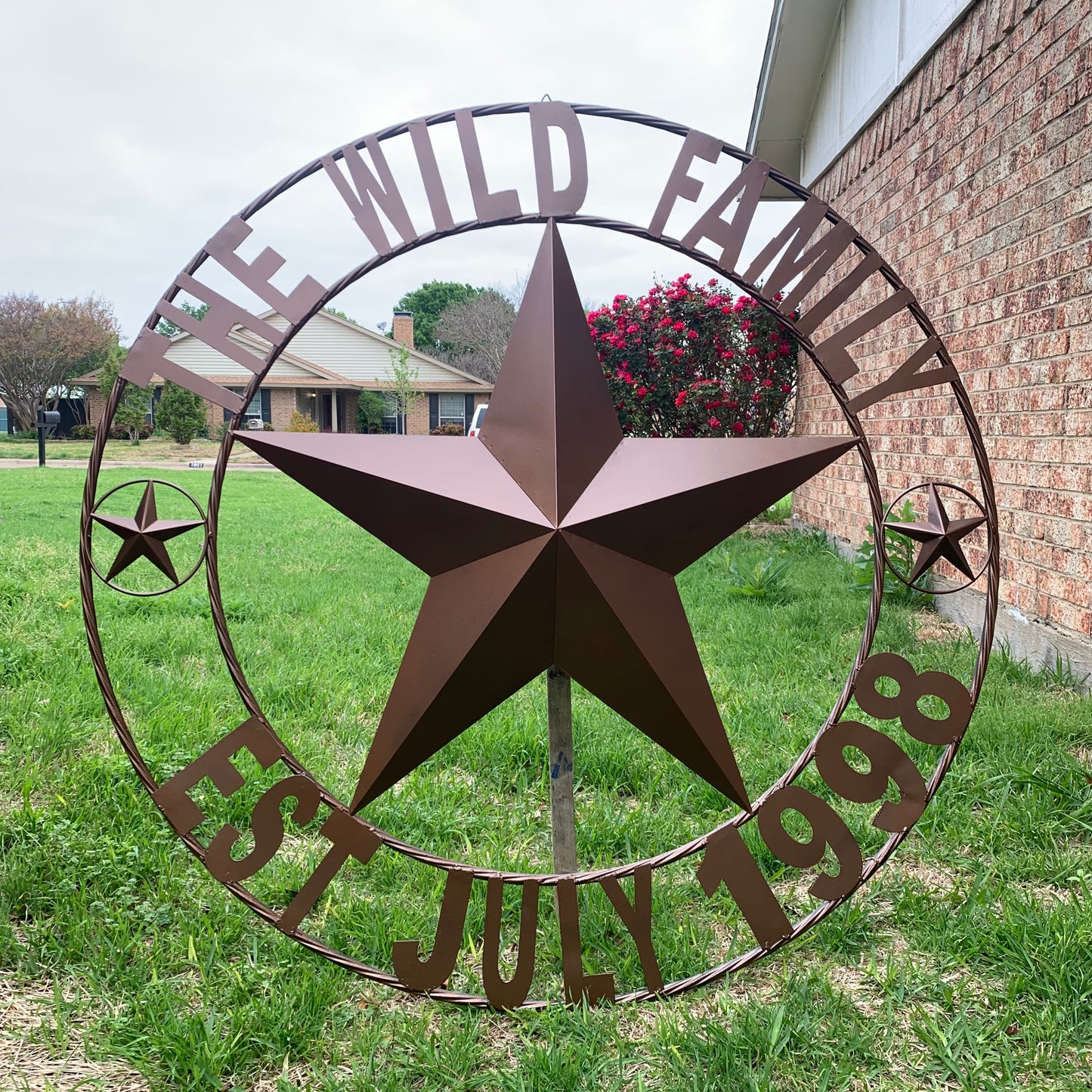 THE WILD FAMILY STYLE CUSTOM FAMILY NAME STAR METAL BARN STAR ROPE RING WESTERN HOME DECOR BRONZE HANDMADE 24",32",34",36",40",42",44",48",50"