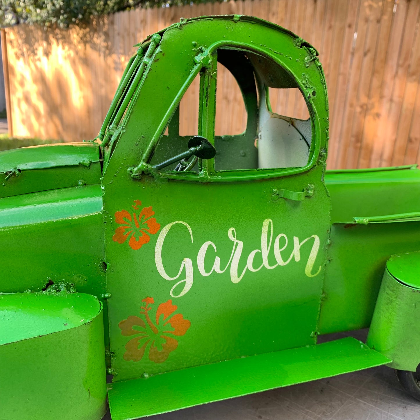 GARDEN GREEN 20" PICKUP TRUCK METAL ART GARDEN FIGURINE OUTDOOR & INDOOR GARDEN WESTERN HOME DECOR HANDMADE NEW SIZE 20"L x 10"W x 12" H #EH12523