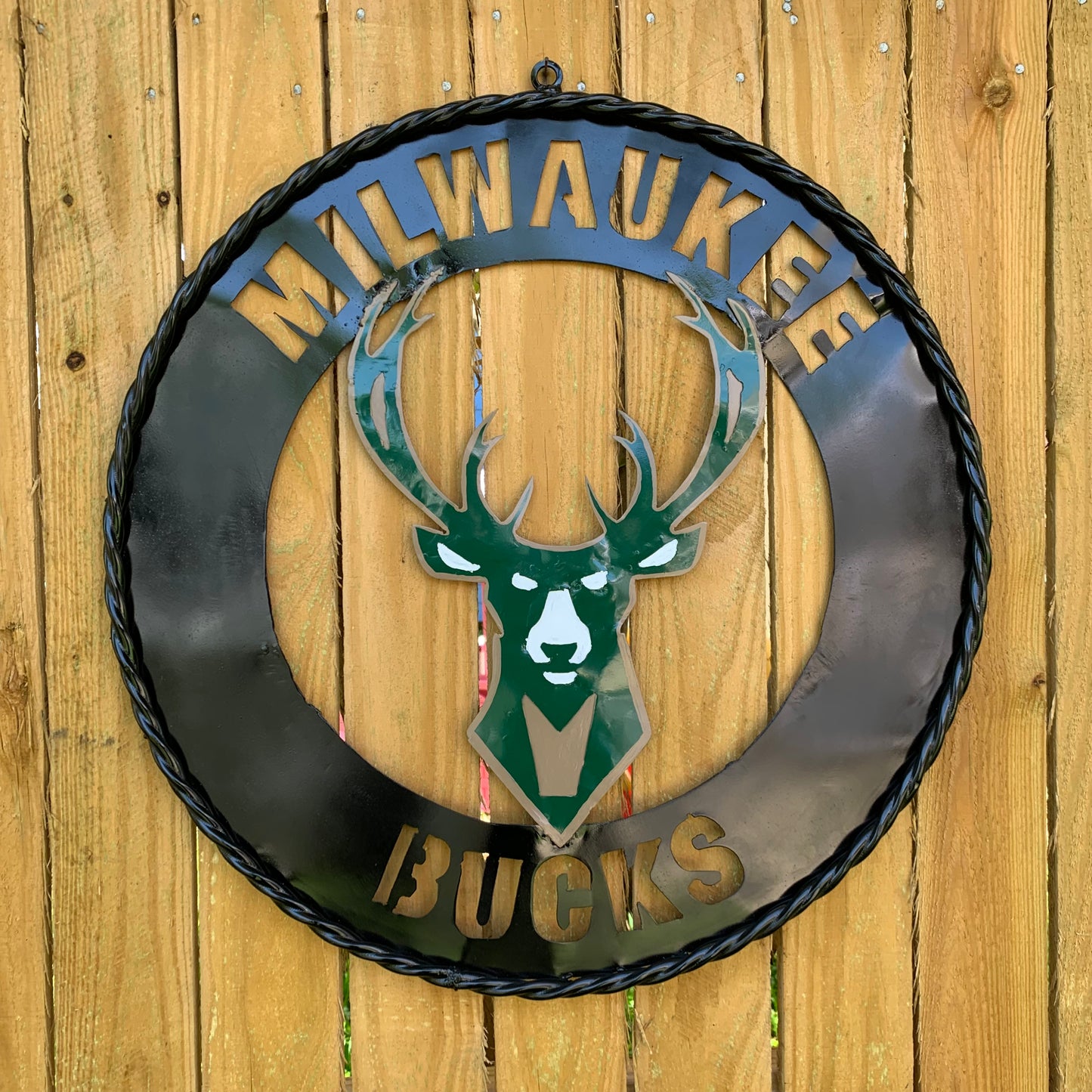24" MILWAUKEE BUCKS WIDE BAND DISC STYLE METAL CUSTOM VINTAGE CRAFT TEAM SPORTS SIGN HANDMADE