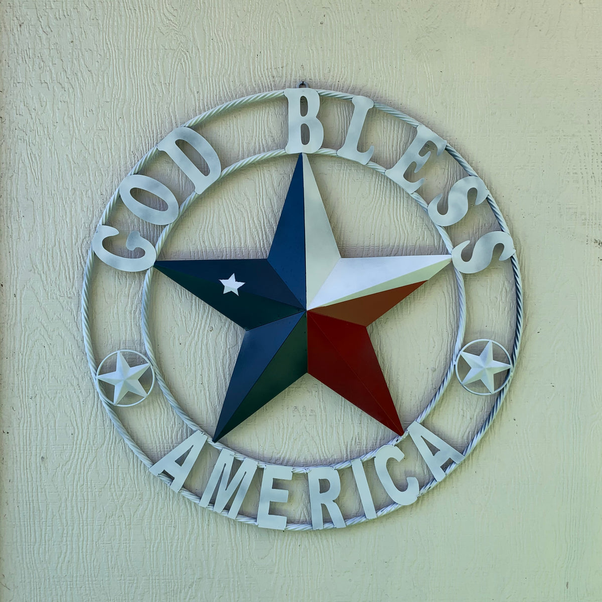 GOD BLESS AMERICA WHITE RING & RED WHITE BLUE BARN METAL STAR TWISTED RING HANDMADE NEW