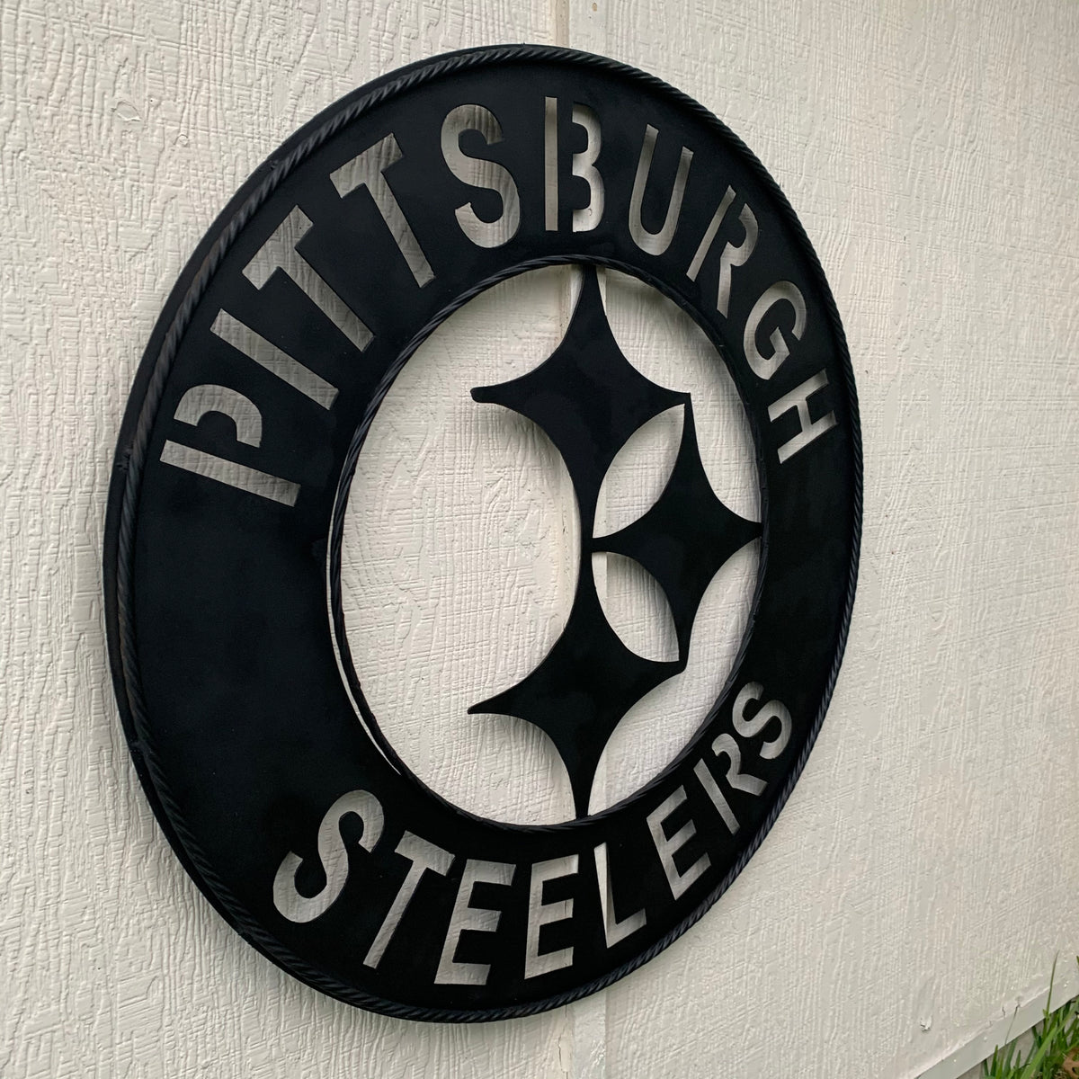 PITTSBURGH BLACK METAL DISC CUSTOM VINTAGE CRAFT TEAM SPORTS SIGN HANDMADE