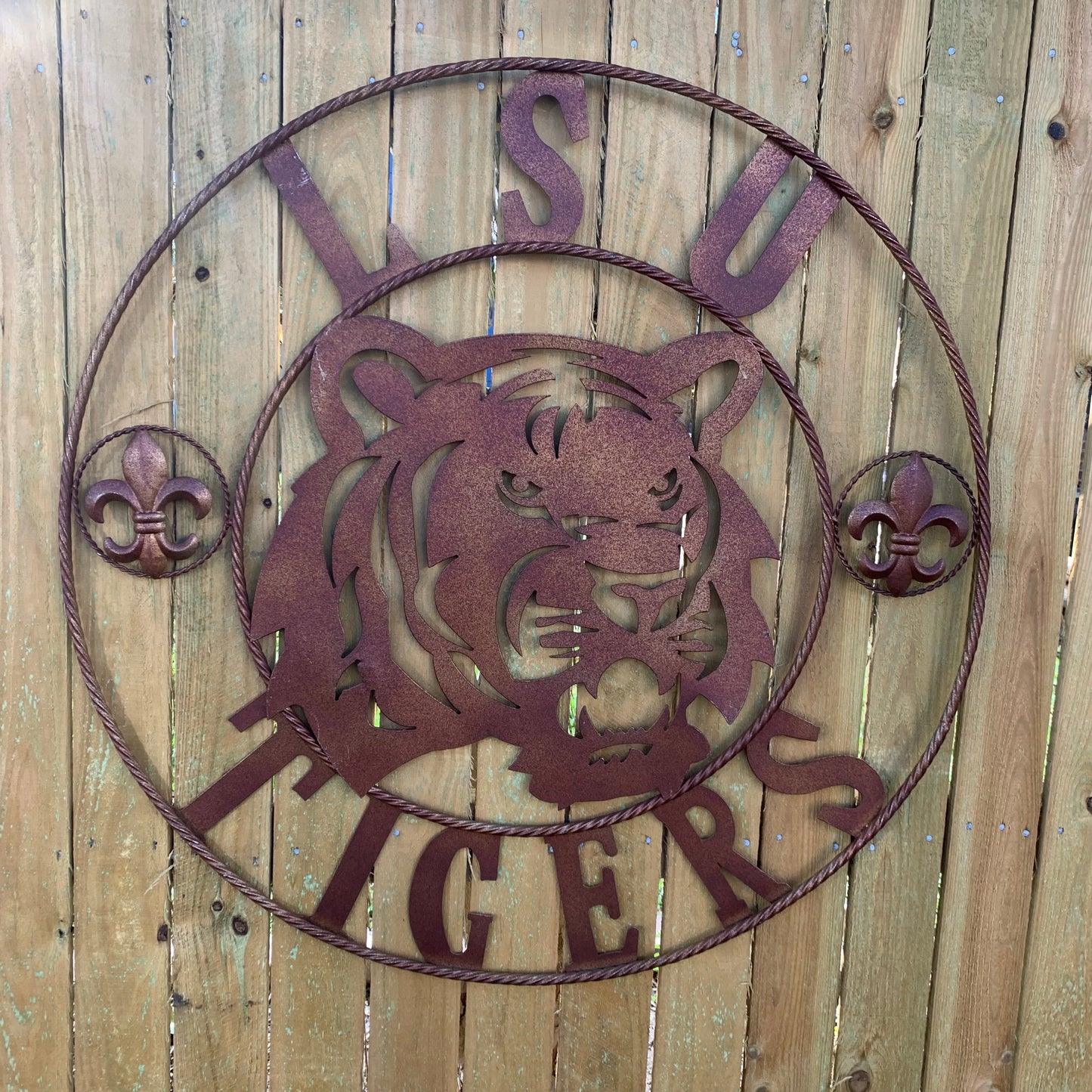 LSU TIGERS METAL CUSTOM VINTAGE CRAFT ART SIGN  WESTERN HOME DECOR 12,18",24",32",36"