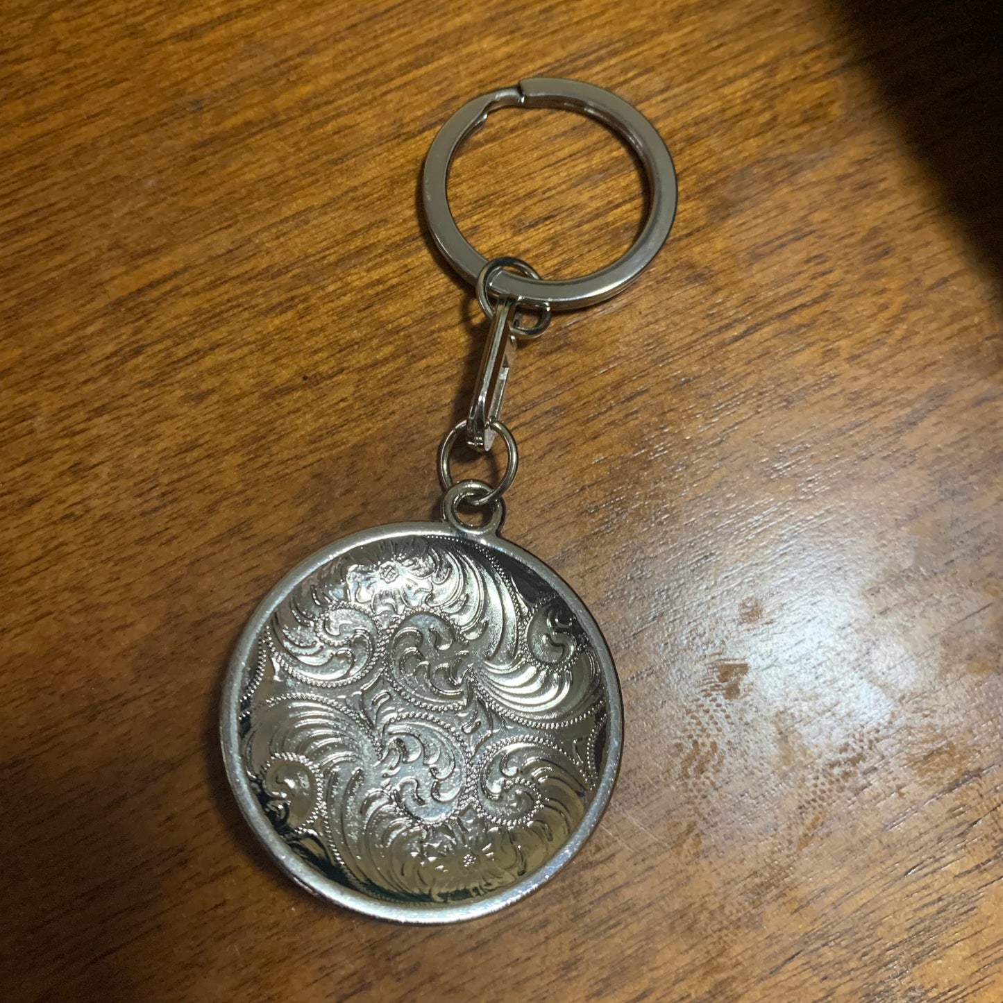LG LONESTAR KEYCHAIN STAR METAL WESTERN FASHION STYLE ART NEW