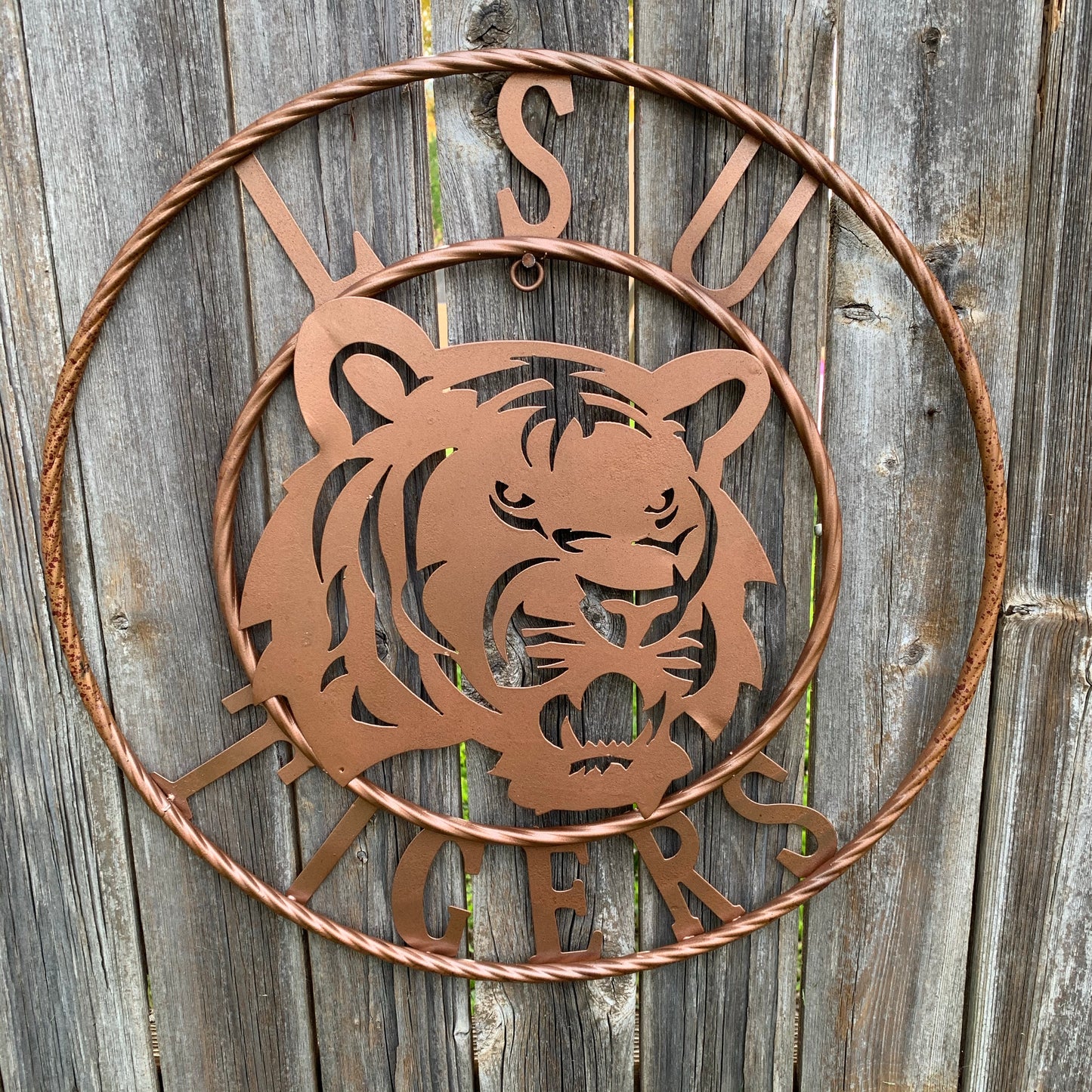LSU TIGERS METAL CUSTOM VINTAGE CRAFT ART SIGN  WESTERN HOME DECOR 12,18",24",32",36"