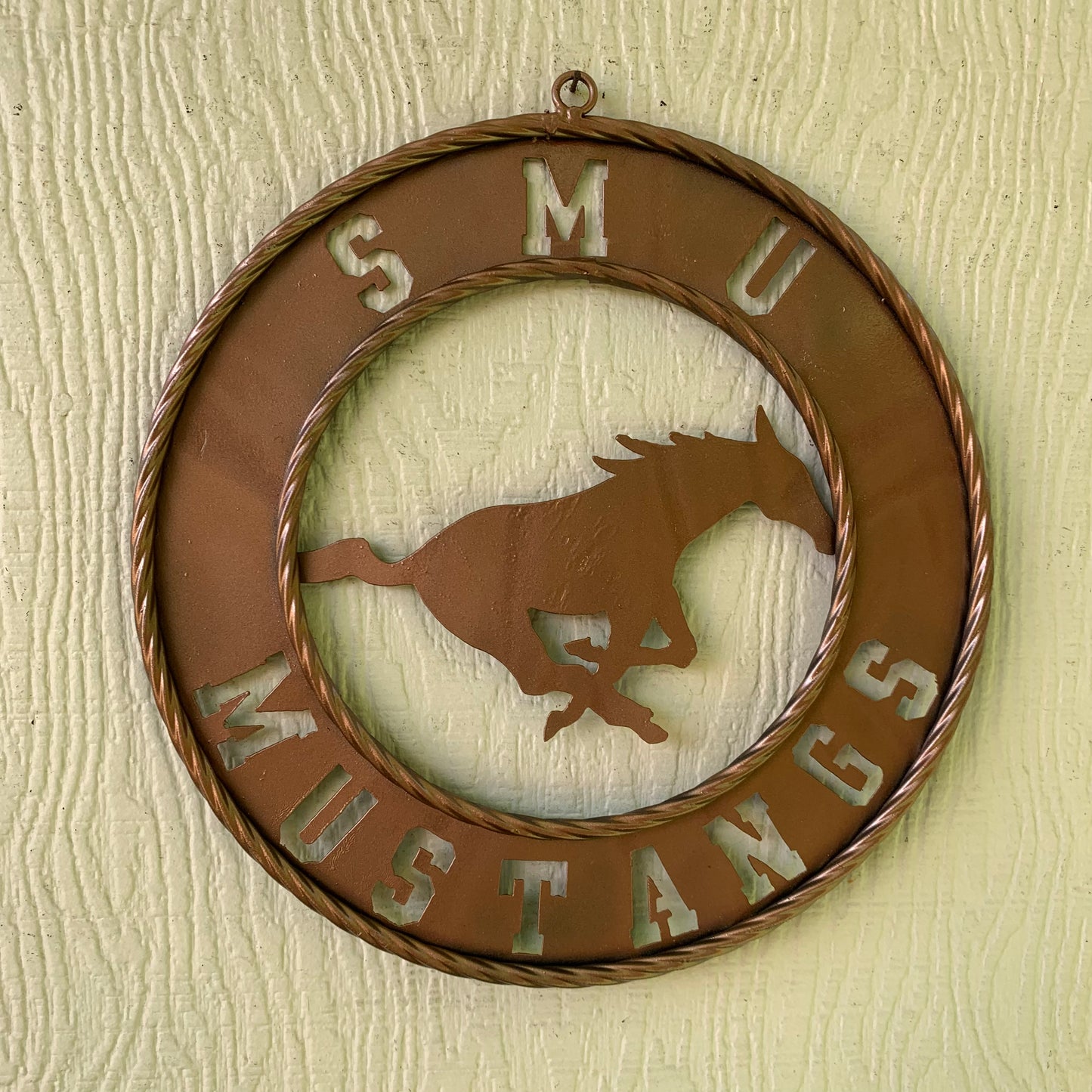SMU MUSTANGS HAMMERED COPPER METAL CUSTOM VINTAGE CRAFT WALL ART TEAM SIGN HANDMADE