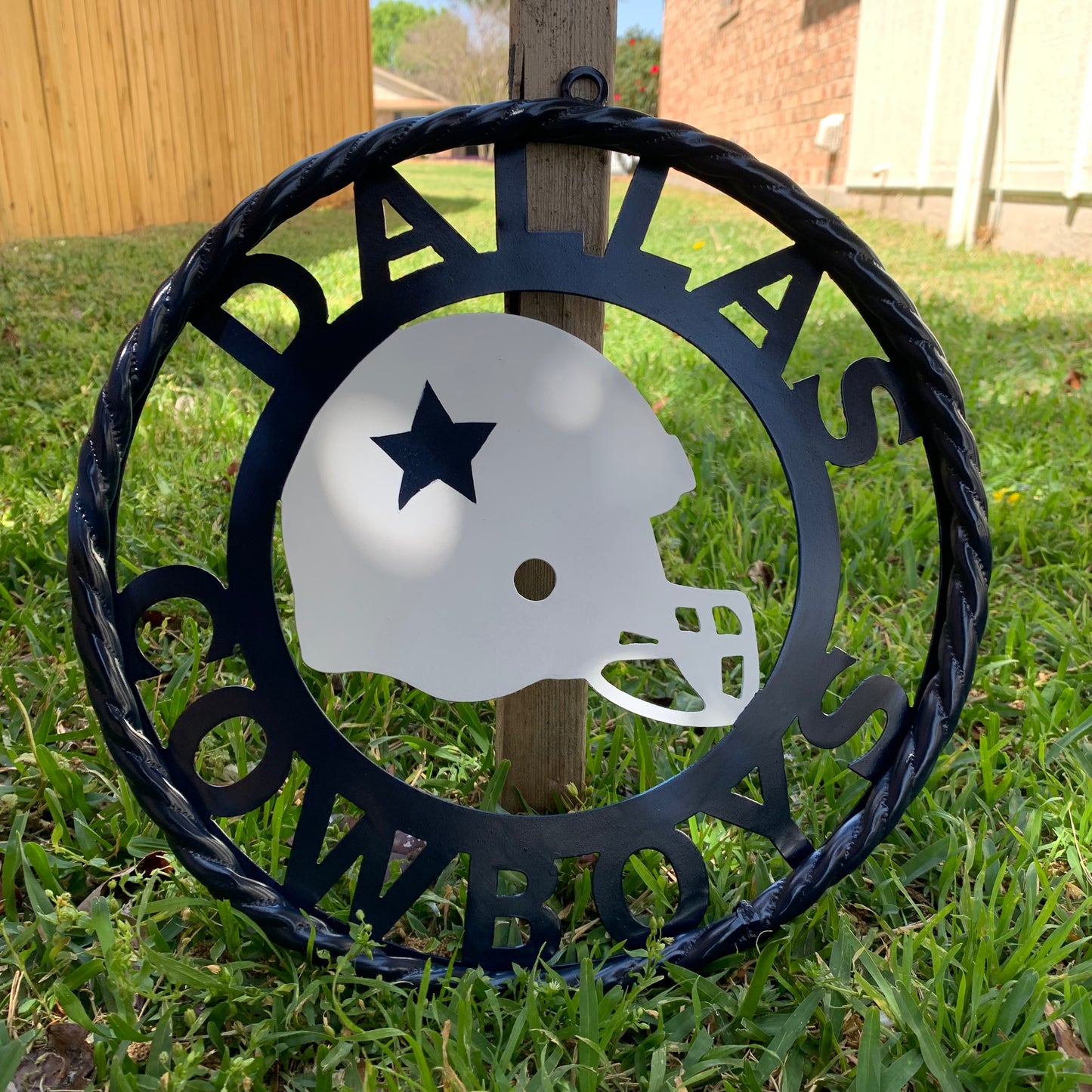 12", 18", 24", 32" DALLAS COWBOYS HELMET SIGN NAVY BLUE & WHITE METAL CUSTOM VINTAGE CRAFT WALL ART TEAM SIGN HANDMADE