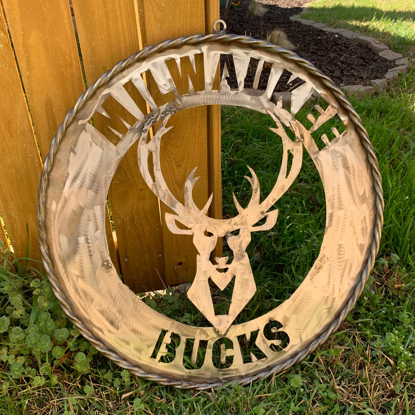 24" MILWAUKEE BUCKS RAW METAL WIDE BAND DISC STYLE METAL CUSTOM VINTAGE CRAFT TEAM SPORTS SIGN HANDMADE