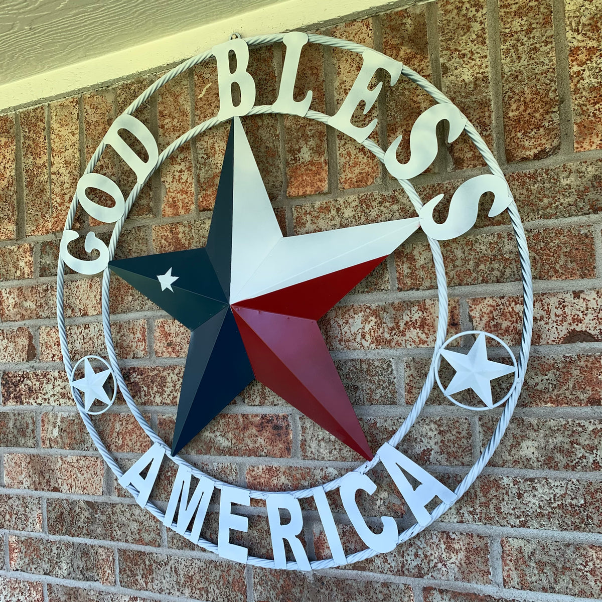 GOD BLESS AMERICA WHITE RING & RED WHITE BLUE BARN METAL STAR TWISTED RING HANDMADE NEW
