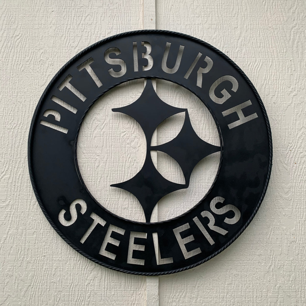 PITTSBURGH BLACK METAL DISC CUSTOM VINTAGE CRAFT TEAM SPORTS SIGN HANDMADE