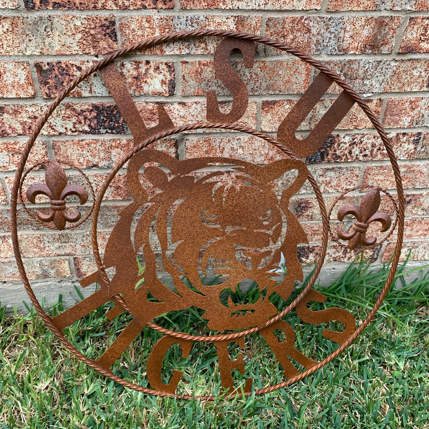 LSU TIGERS METAL CUSTOM VINTAGE CRAFT ART SIGN  WESTERN HOME DECOR 12,18",24",32",36"