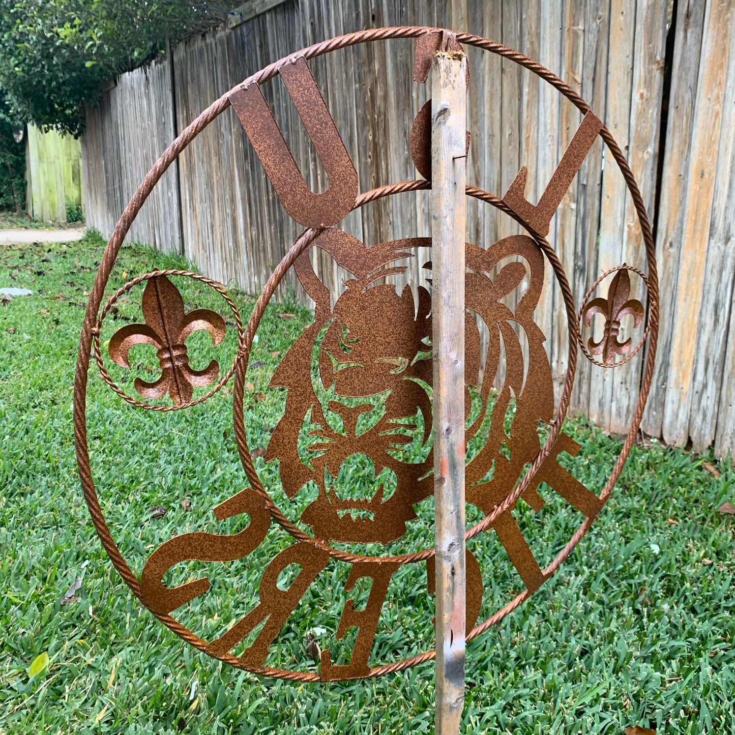 LSU TIGERS METAL CUSTOM VINTAGE CRAFT ART SIGN  WESTERN HOME DECOR 12,18",24",32",36"