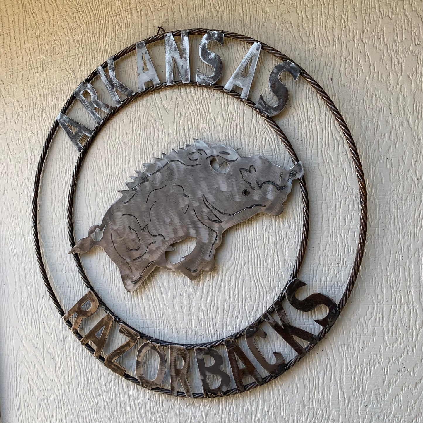 ARKANSAS RAZORBACKS CUSTOM RAW METAL VINTAGE CRAFT TEAM SIGN OFFICIAL LICENSED PRODUCT