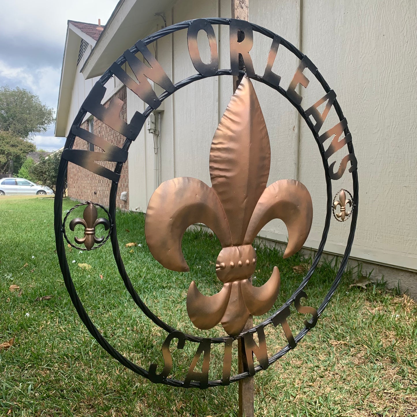 NEW ORLEANS SAINTS METAL SIGN WALL ART WESTERN HOME DECOR GOLD & BLACK HANDMADE #EH10272
