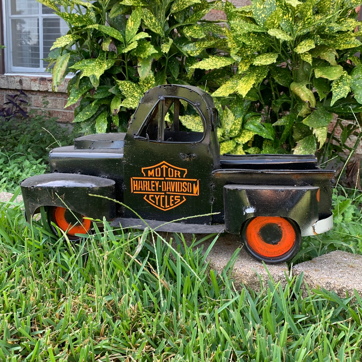 PICKUP TRUCK 20" METAL ART FIGURINE OUTDOOR & INDOOR GARDEN WESTERN HOME DECOR HANDMADE NEW: 20"L x 10"W x 12" H