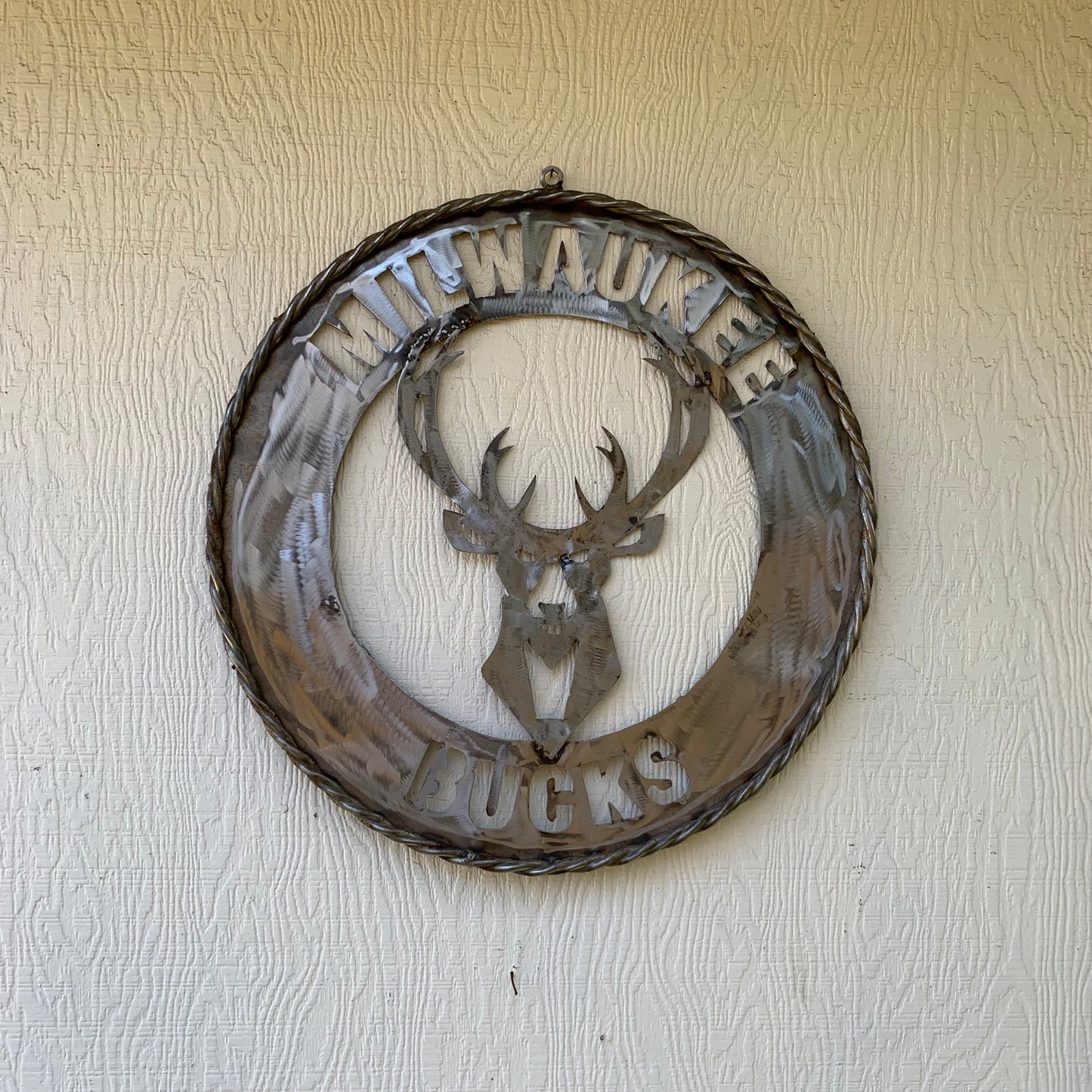 24" MILWAUKEE BUCKS RAW METAL WIDE BAND DISC STYLE METAL CUSTOM VINTAGE CRAFT TEAM SPORTS SIGN HANDMADE