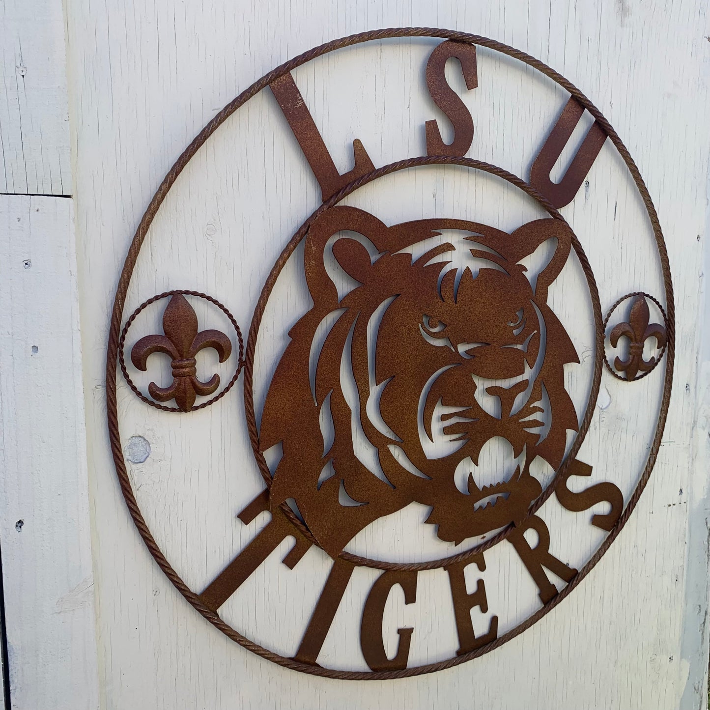LSU TIGERS METAL CUSTOM VINTAGE CRAFT ART SIGN  WESTERN HOME DECOR 12,18",24",32",36"