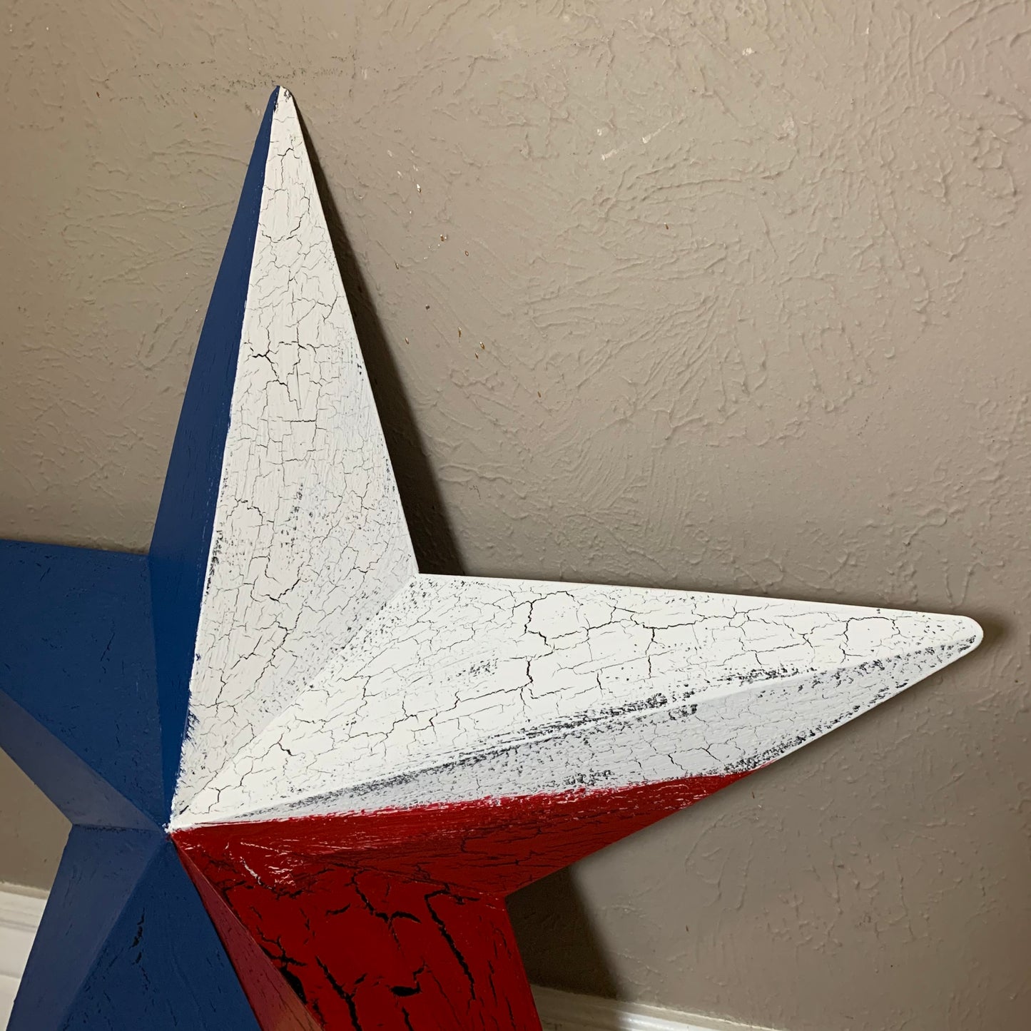CRACKLE STYLE RED WHITE & BLUE METAL BARN STAR METAL WALL ART WESTERN HOME DECOR RUSTIC NEW