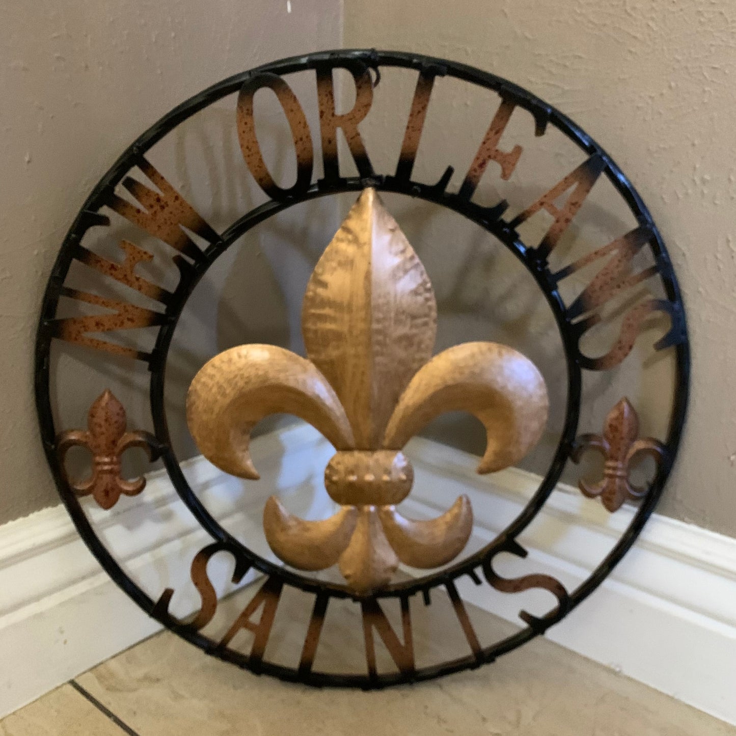 NEW ORLEANS SAINTS METAL SIGN WALL ART WESTERN HOME DECOR GOLD & BLACK HANDMADE #EH10272