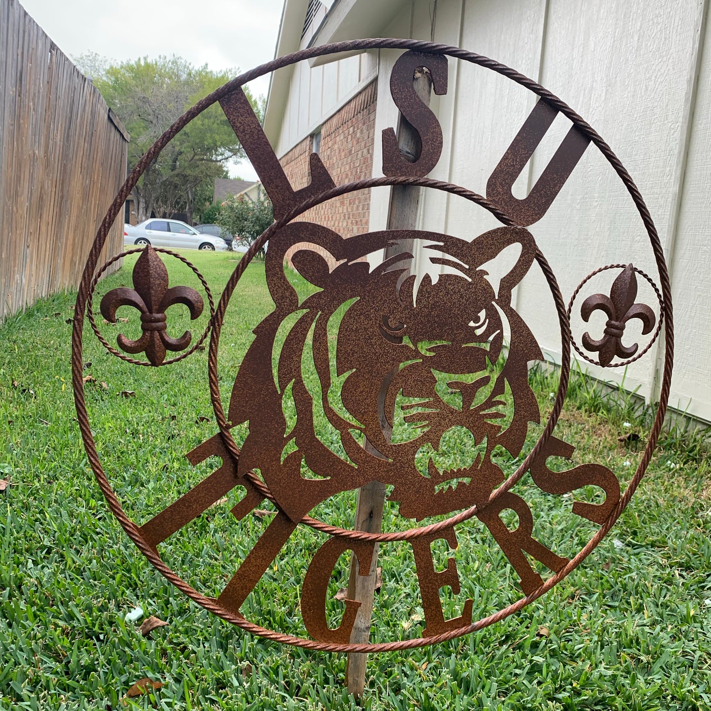 LSU TIGERS METAL CUSTOM VINTAGE CRAFT ART SIGN  WESTERN HOME DECOR 12,18",24",32",36"