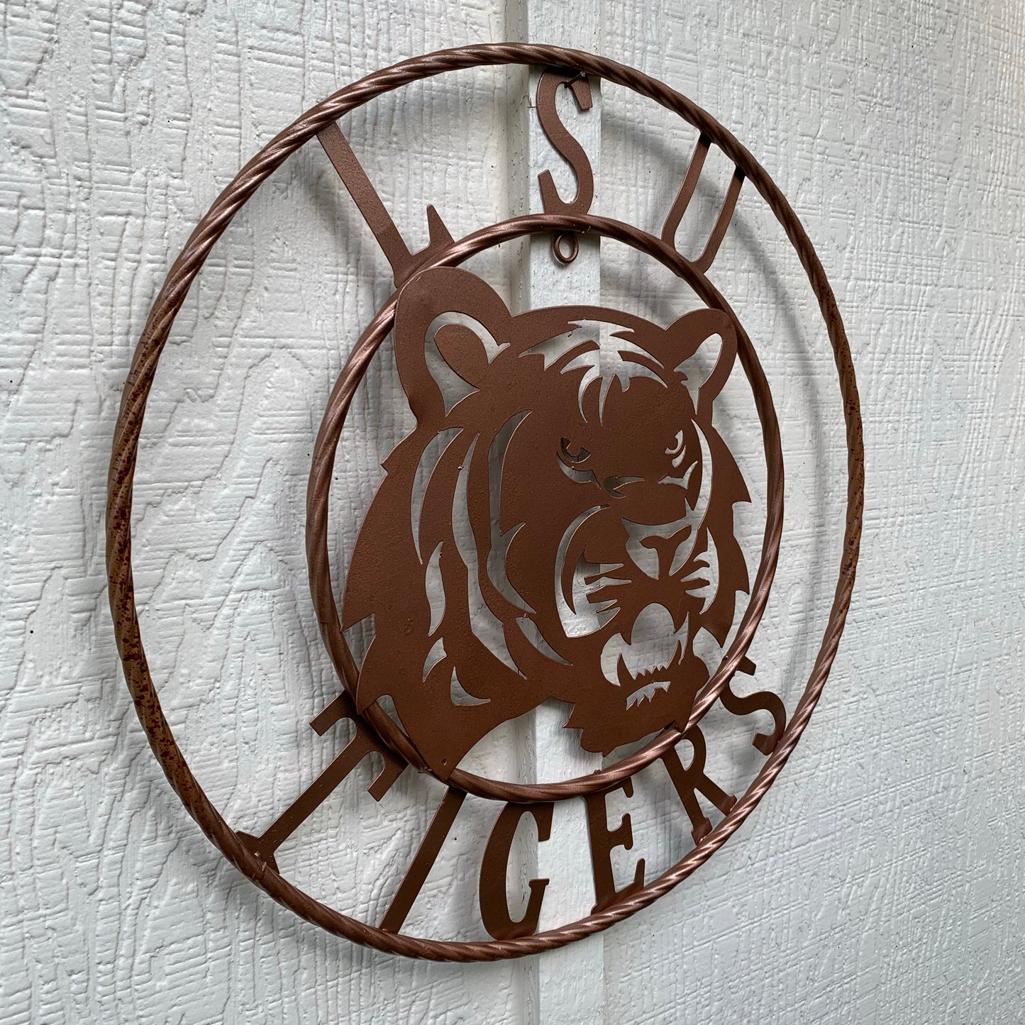 LSU TIGERS METAL CUSTOM VINTAGE CRAFT ART SIGN  WESTERN HOME DECOR 12,18",24",32",36"