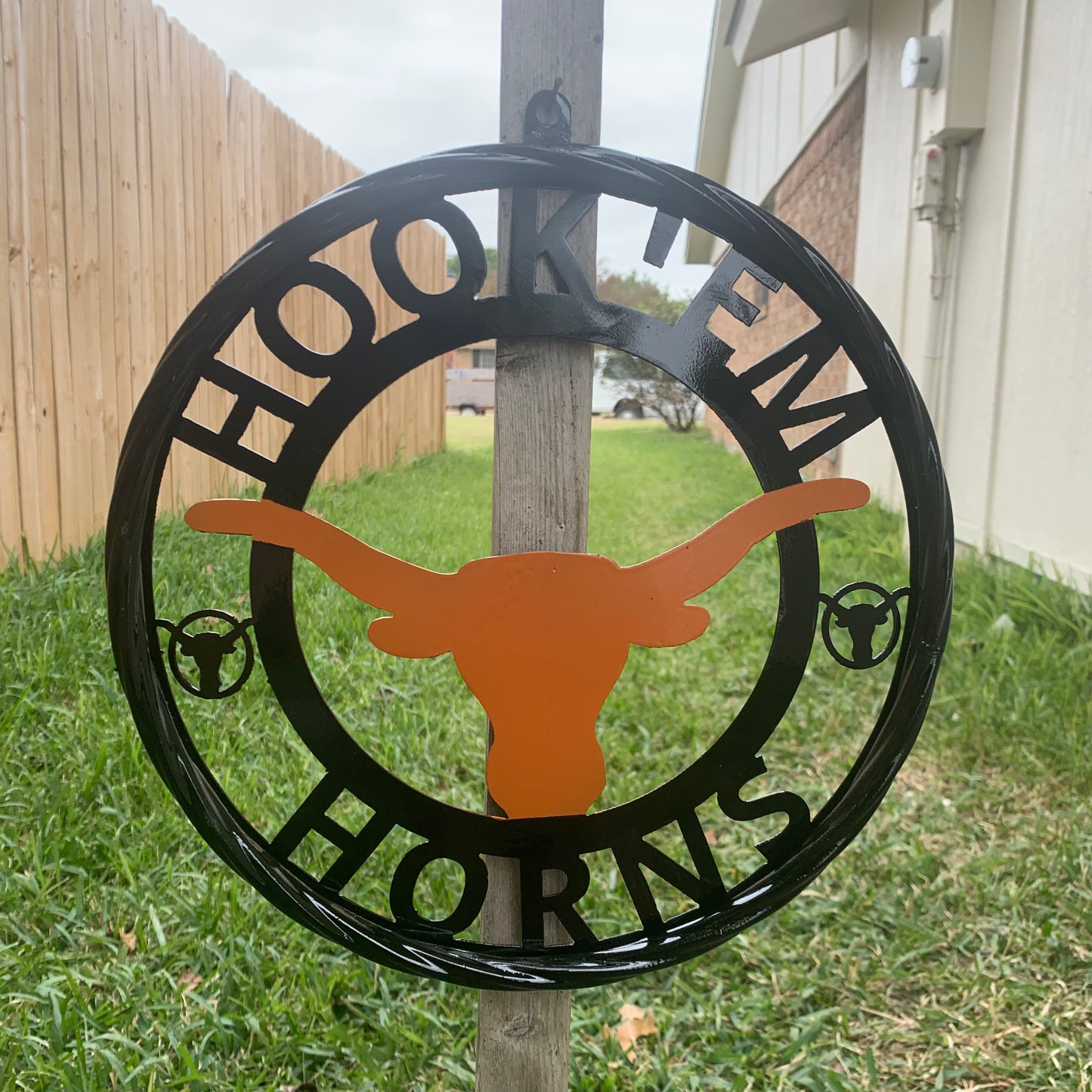 HOOKEM HORNS TEXAS LONGHORNS HOOK EM METAL CUSTOM VINTAGE CRAFT WALL ART TEAM SIGN HANDMADE