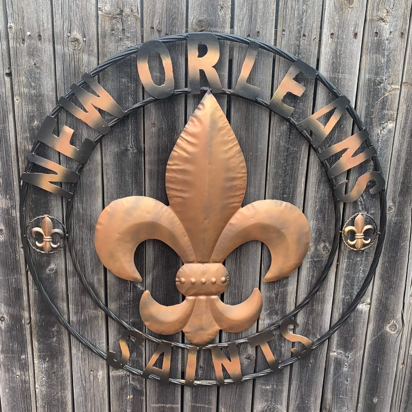 NEW ORLEANS SAINTS METAL SIGN WALL ART WESTERN HOME DECOR GOLD & BLACK HANDMADE #EH10272
