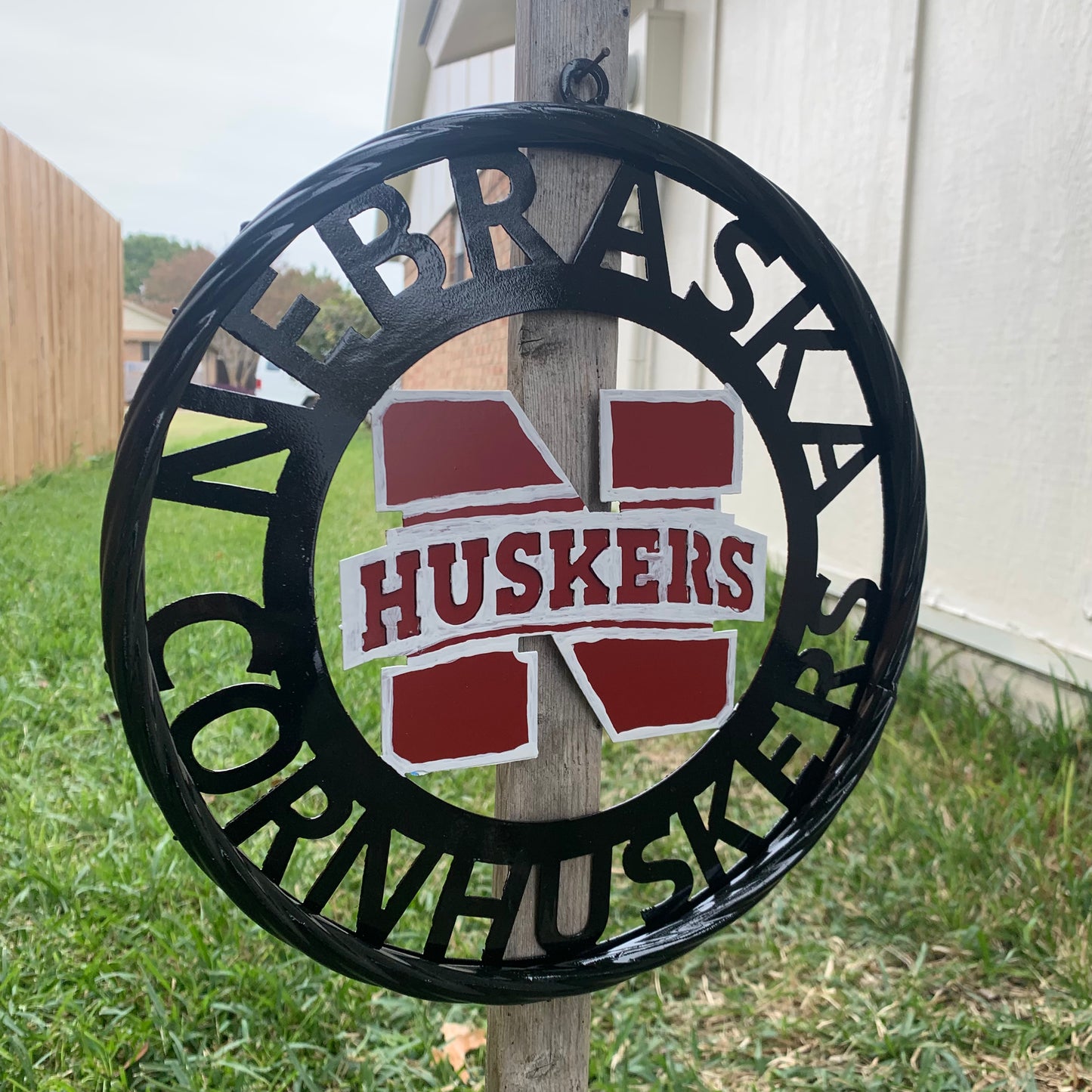 NEBRASKA HUSKERS METAL CUSTOM VINTAGE CRAFT TEAM SIGN WESTERN HOME DECOR HANDMADE 12",18",24",36"