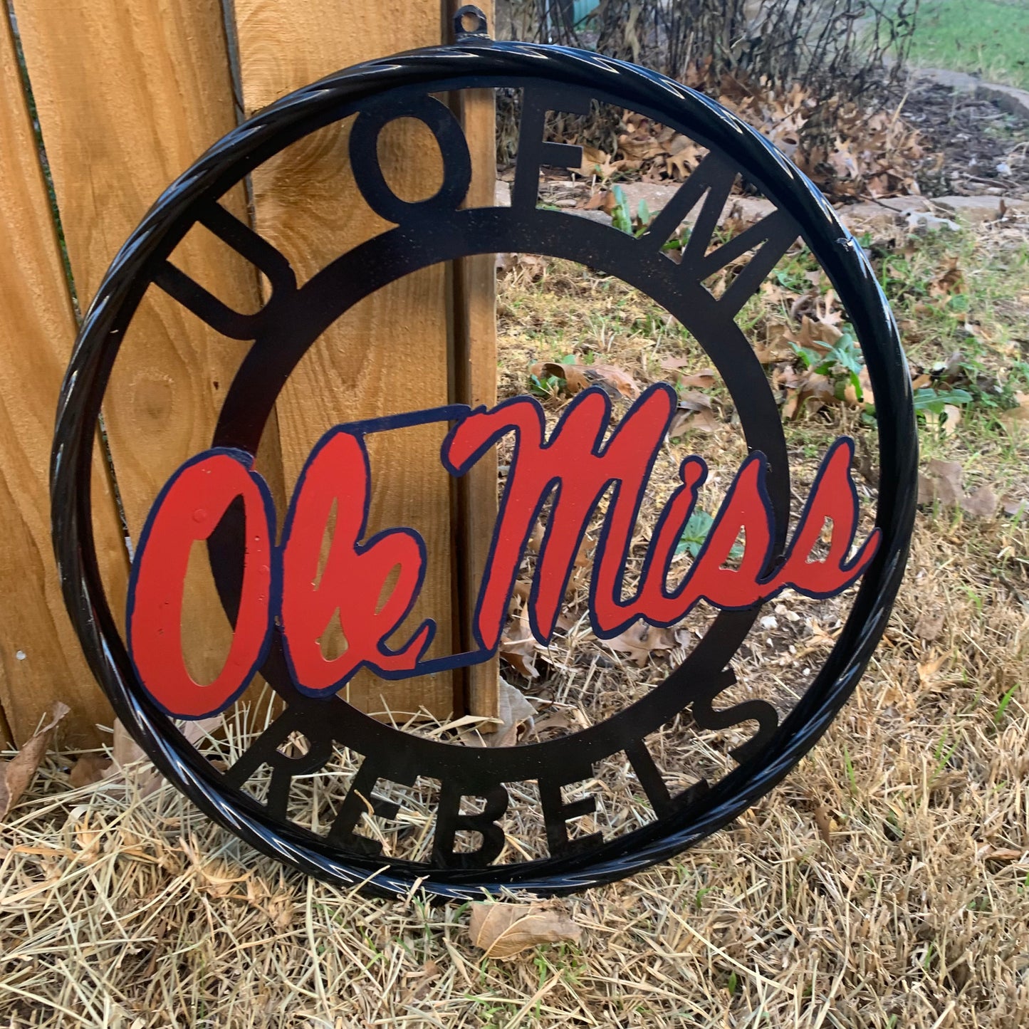 OLE MISS REBELS MISSISSIPPI CUSTOM METAL VINTAGE CRAFT TEAM SIGN WESTERN HOME DECOR HANDMADE