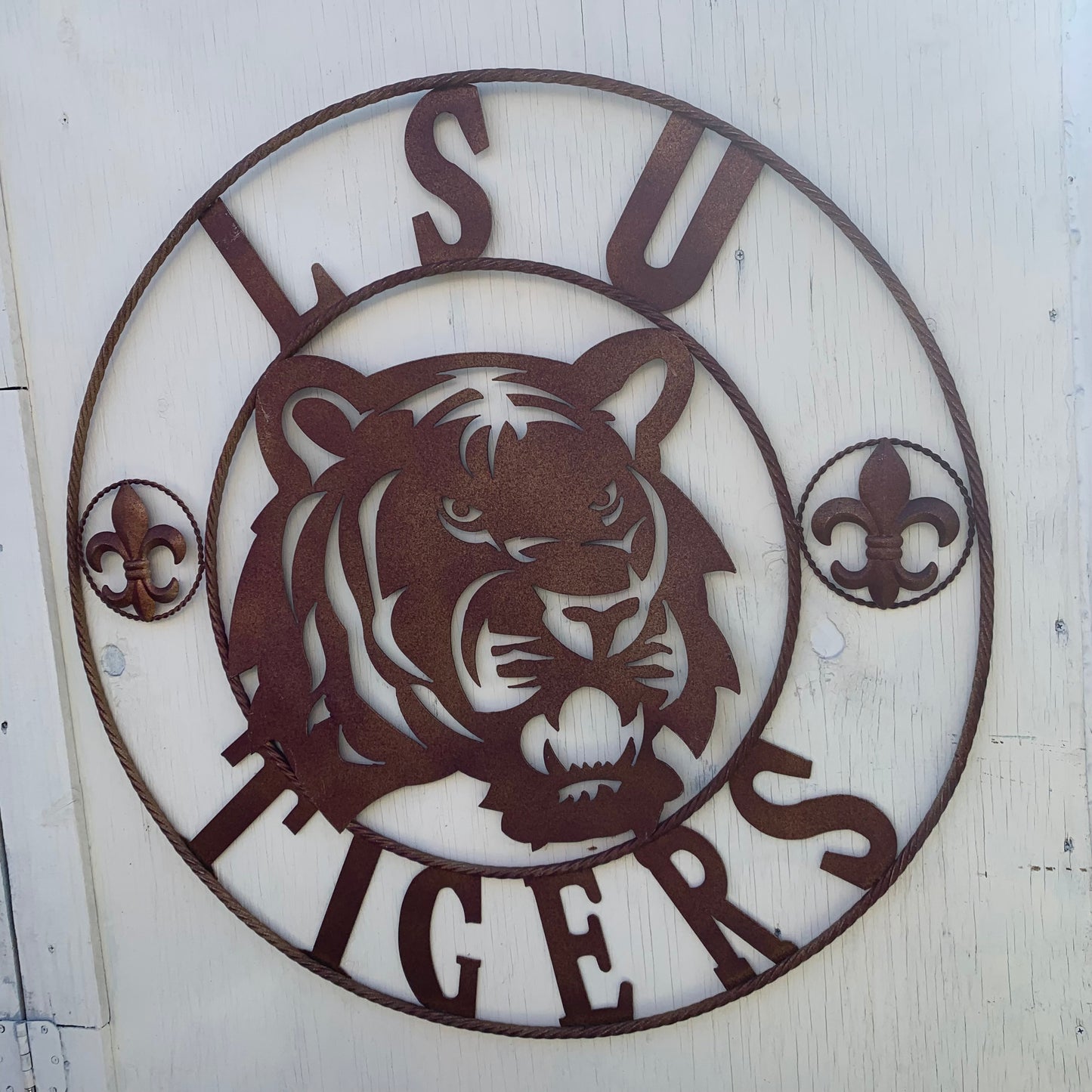 LSU TIGERS METAL CUSTOM VINTAGE CRAFT ART SIGN  WESTERN HOME DECOR 12,18",24",32",36"
