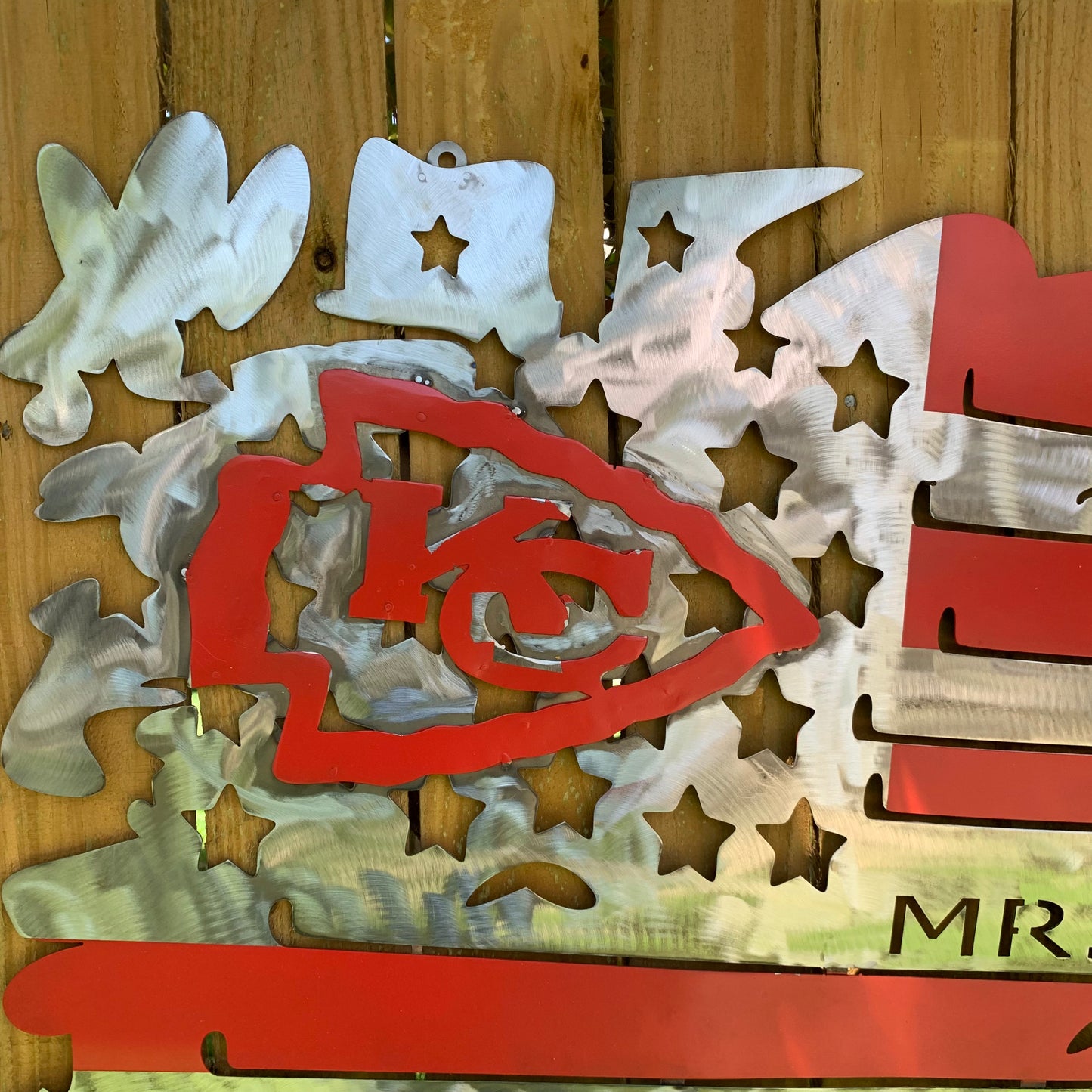 CUSTOM NAME KANSAS CITY CHIEFS METAL TATTERED FLAG CUSTOM VINTAGE CRAFT WALL ART HANDMADE