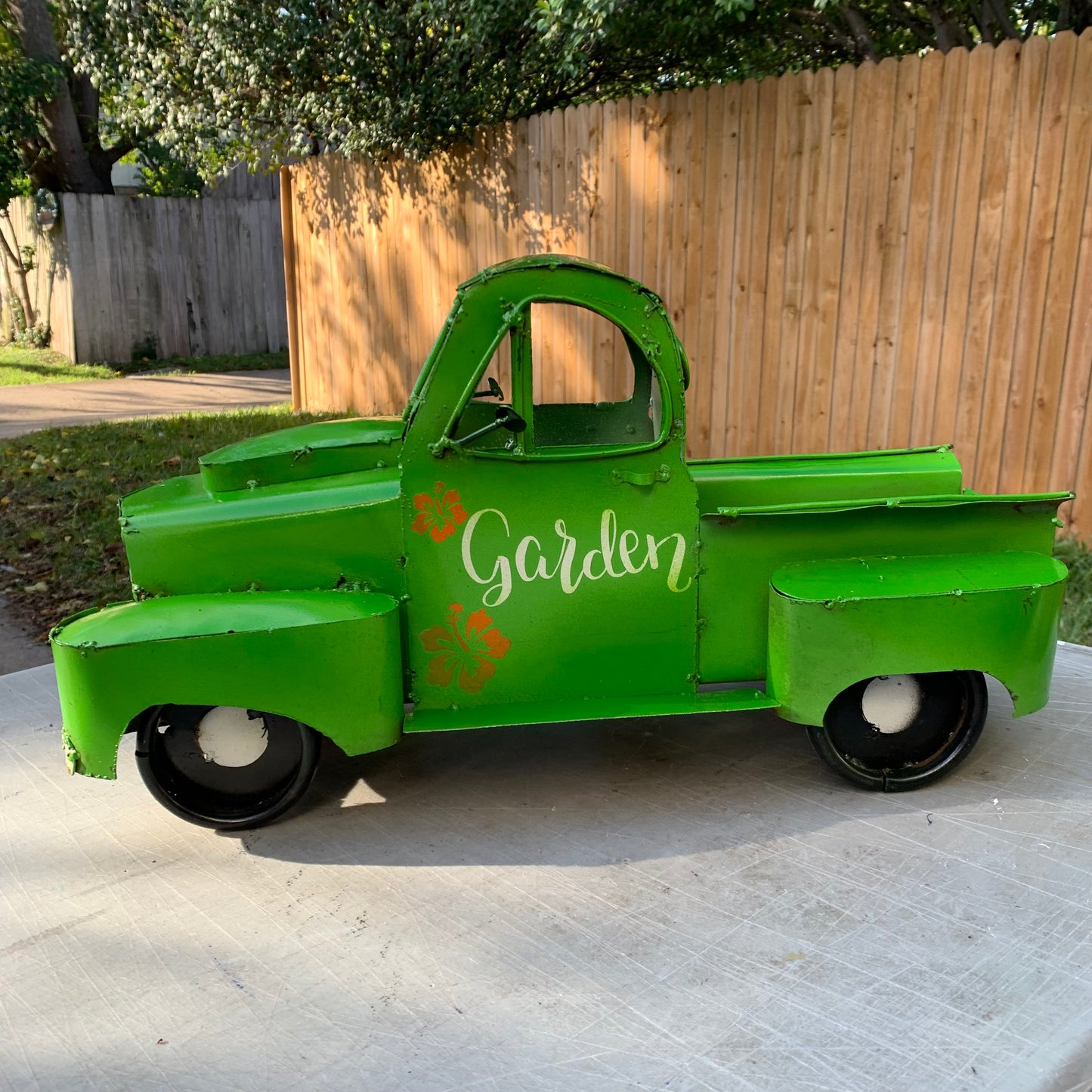 GARDEN GREEN 20" PICKUP TRUCK METAL ART GARDEN FIGURINE OUTDOOR & INDOOR GARDEN WESTERN HOME DECOR HANDMADE NEW SIZE 20"L x 10"W x 12" H #EH12523