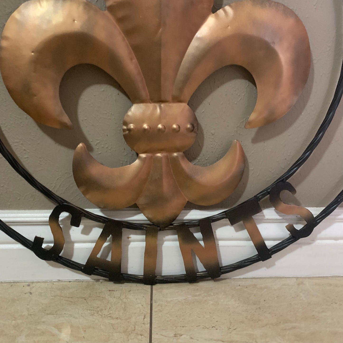 NEW ORLEANS SAINTS METAL SIGN WALL ART WESTERN HOME DECOR GOLD & BLACK HANDMADE #EH10272
