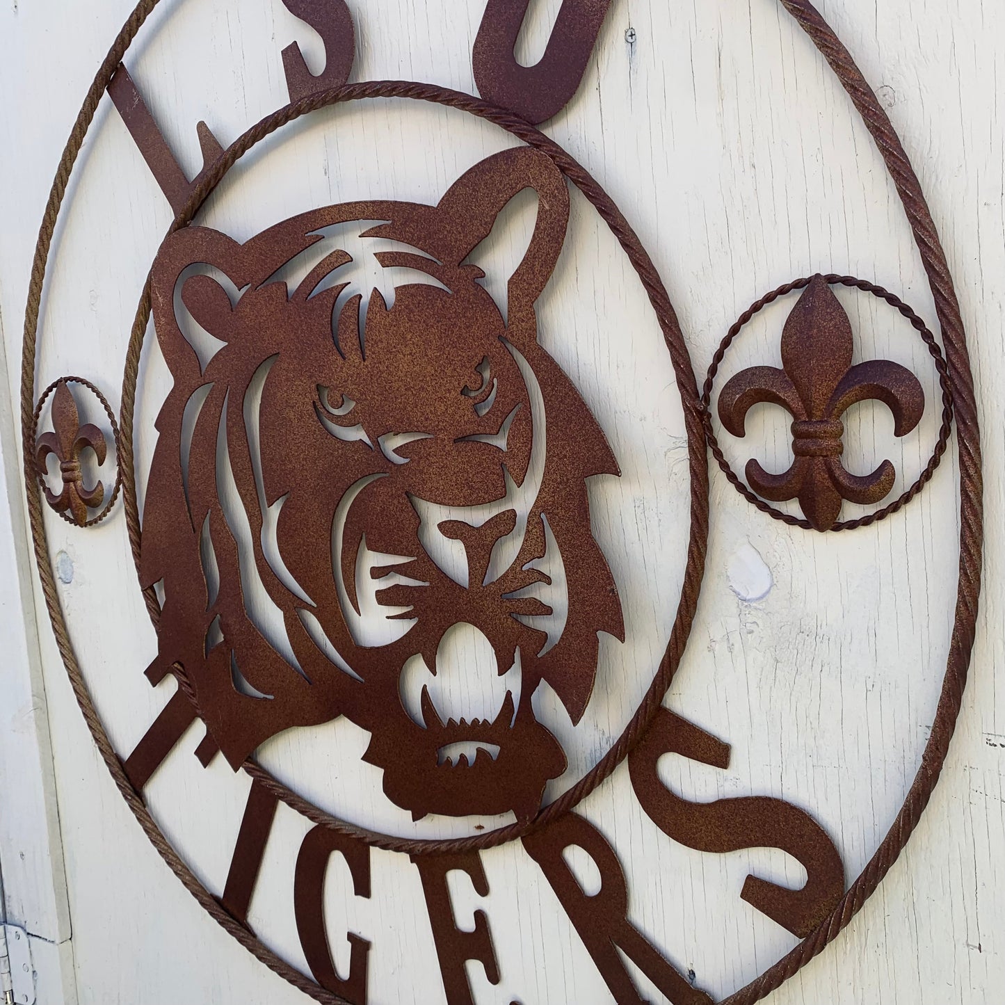 LSU TIGERS METAL CUSTOM VINTAGE CRAFT ART SIGN  WESTERN HOME DECOR 12,18",24",32",36"
