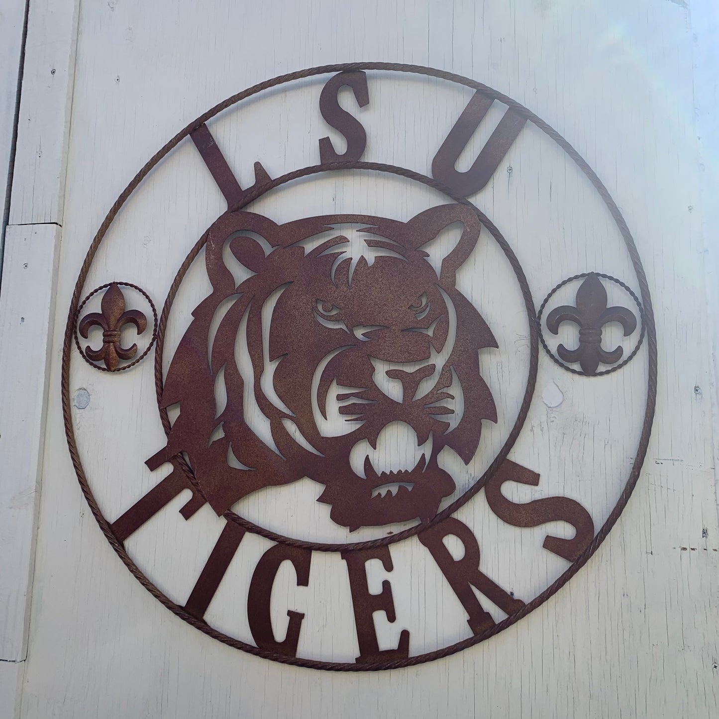 LSU TIGERS METAL CUSTOM VINTAGE CRAFT ART SIGN  WESTERN HOME DECOR 12,18",24",32",36"