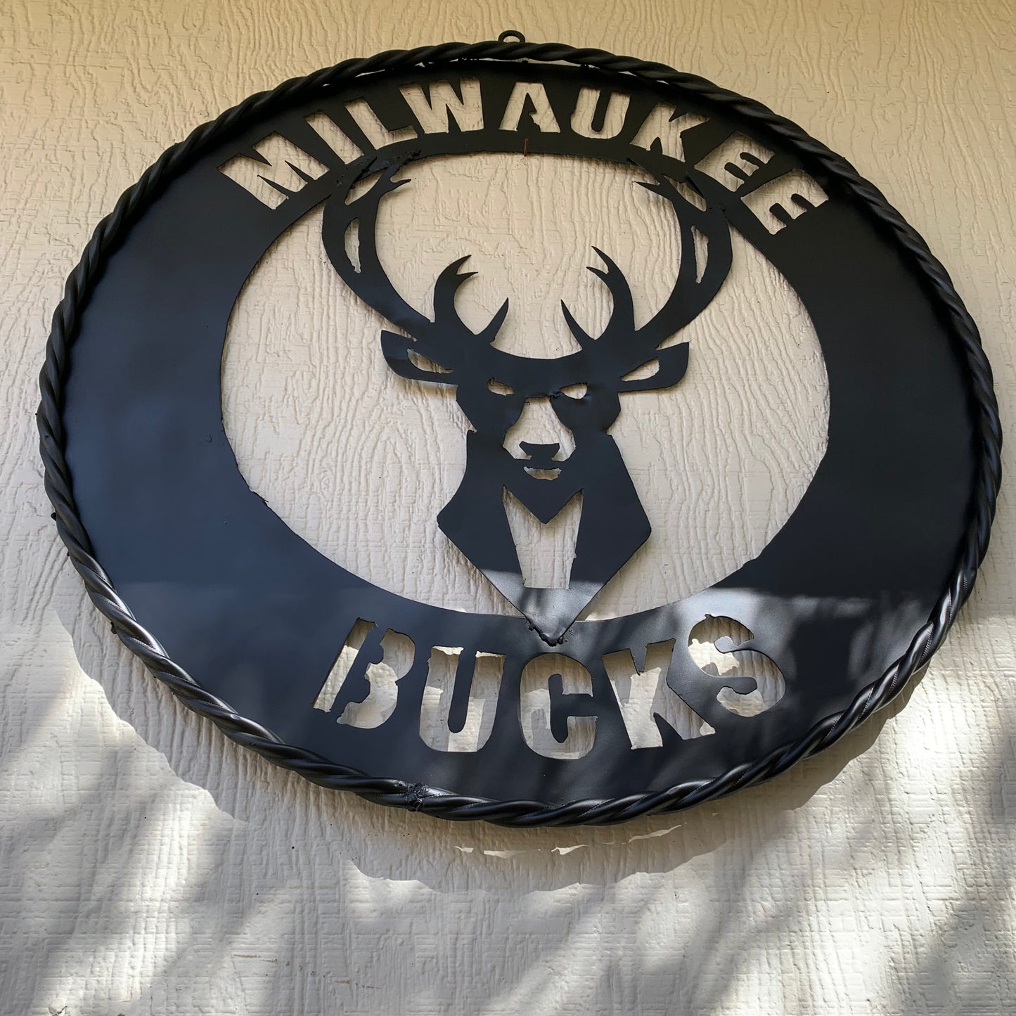 24" MILWAUKEE BUCKS BLACK METAL WIDE BAND DISC STYLE METAL CUSTOM VINTAGE CRAFT TEAM SPORTS SIGN HANDMADE