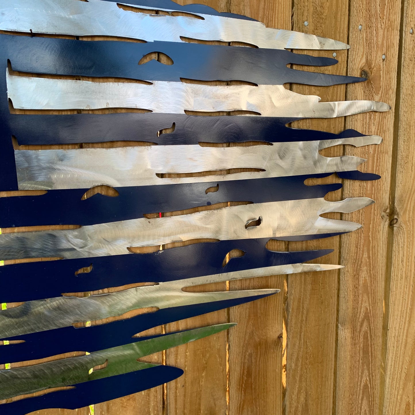 DALLAS COWBOYS METAL TATTERED FLAG NAVY BLUE, WHITE & SILVER CUSTOM VINTAGE CRAFT TEAM SIGN HANDMADE USA #EH11991