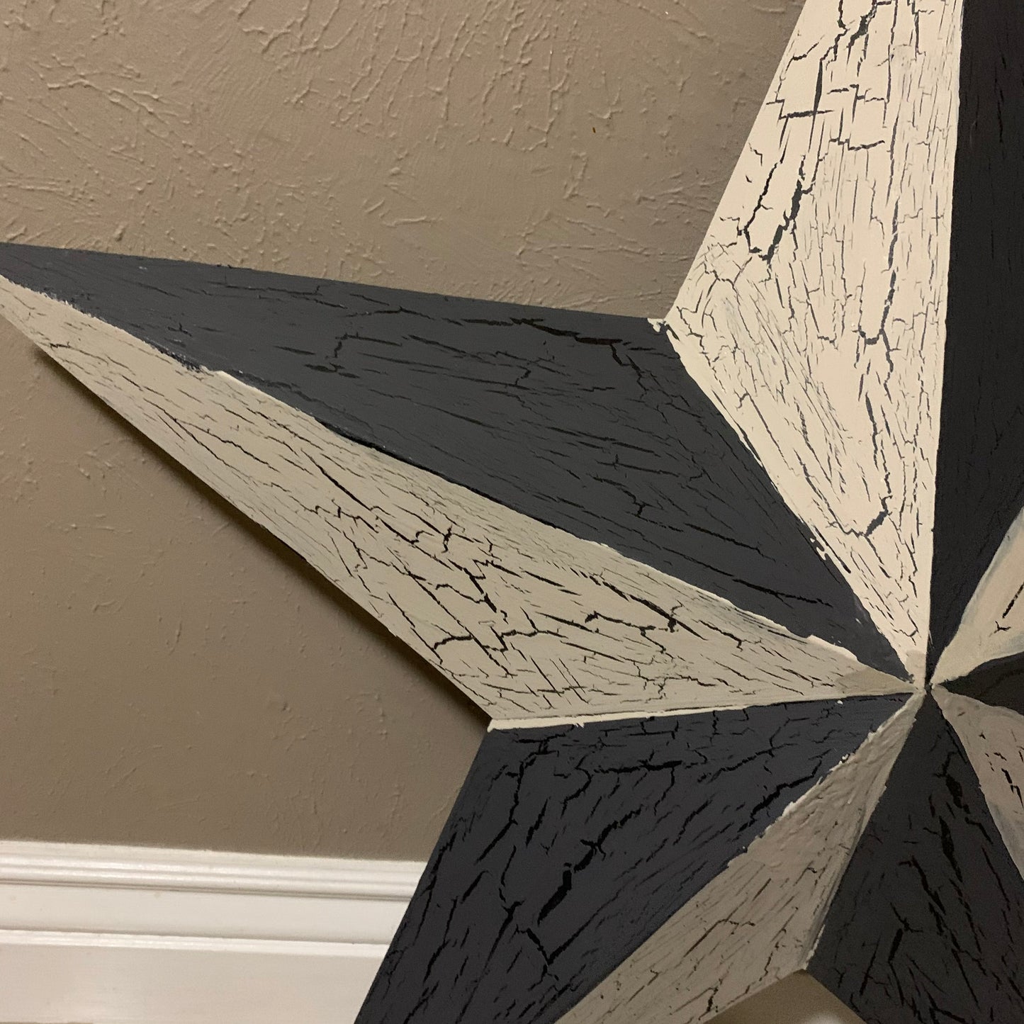 CRACKLE STYLE BEIGE & BLACK METAL BARN STAR METAL WALL ART WESTERN HOME DECOR RUSTIC NEW